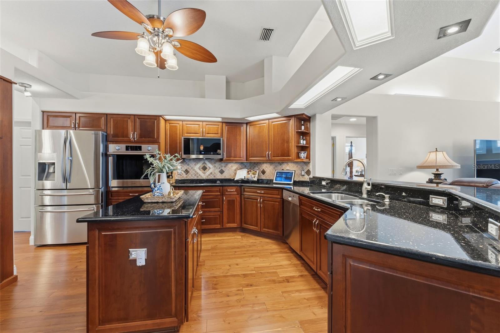 3406 SYLVAN SHADOW ST, VALRICO, FL, 33596