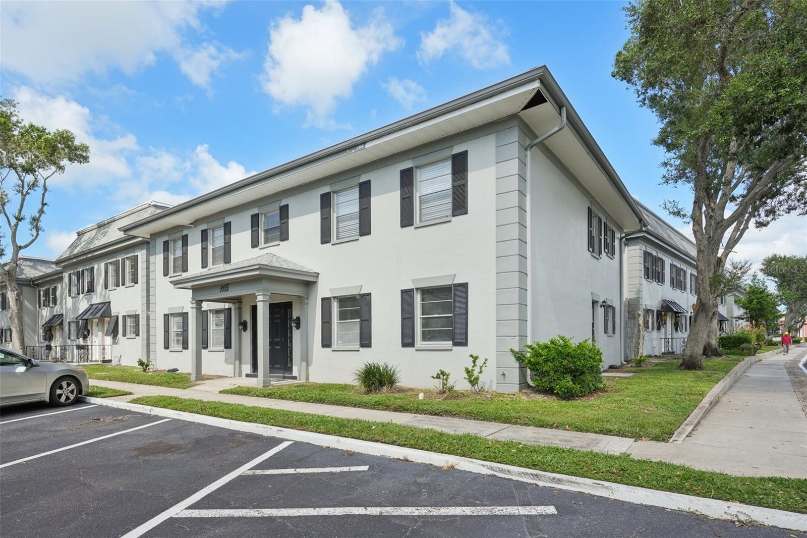 1115 RUE DES CHATEAUX #2A, SOUTH PASADENA, FL, 33707
