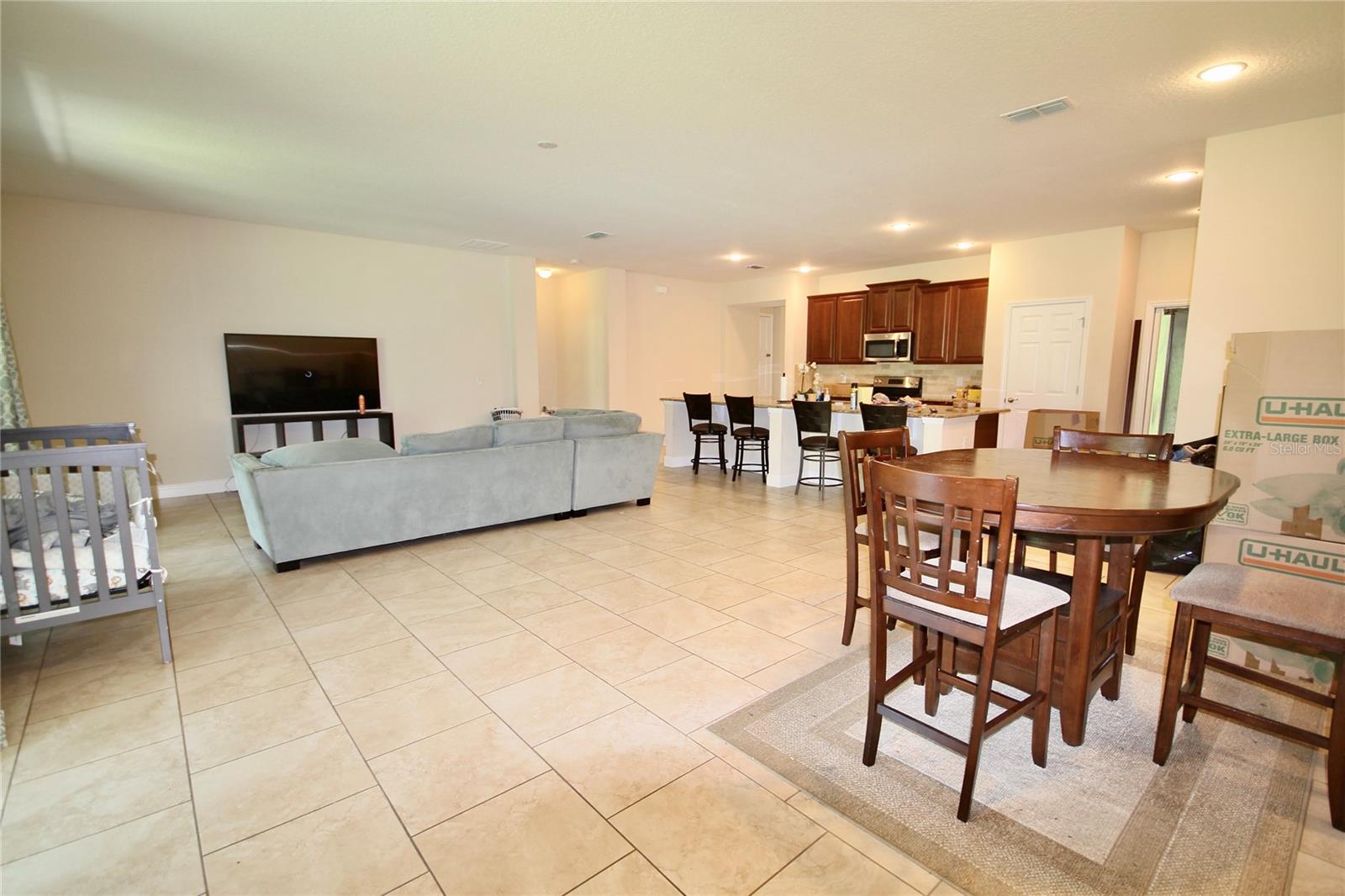 1073 CAVAN DR, APOPKA, FL, 32703
