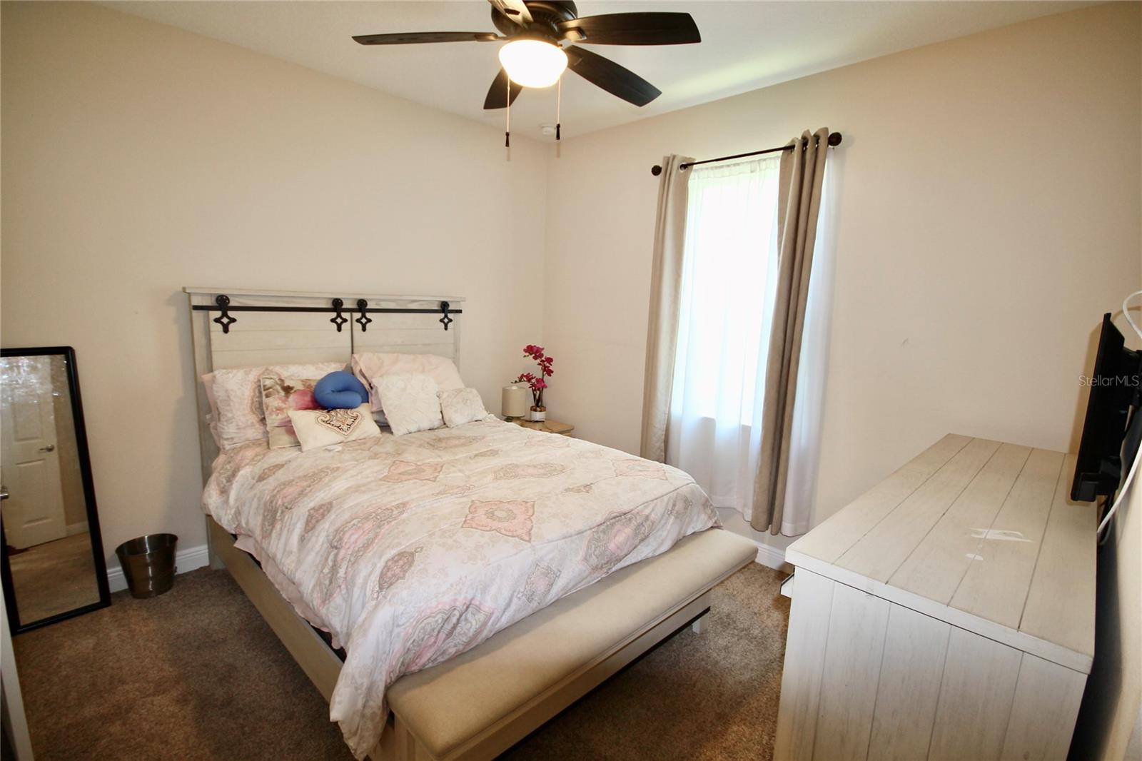 1073 CAVAN DR, APOPKA, FL, 32703