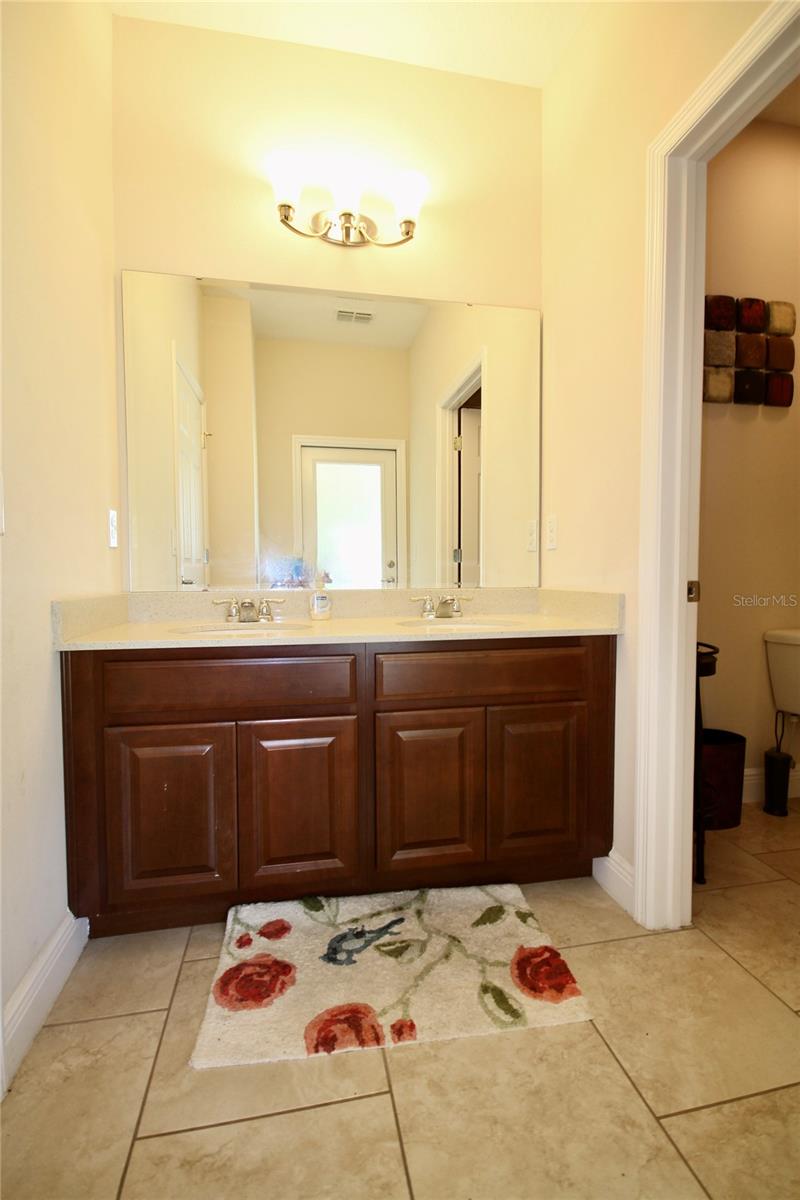 1073 CAVAN DR, APOPKA, FL, 32703