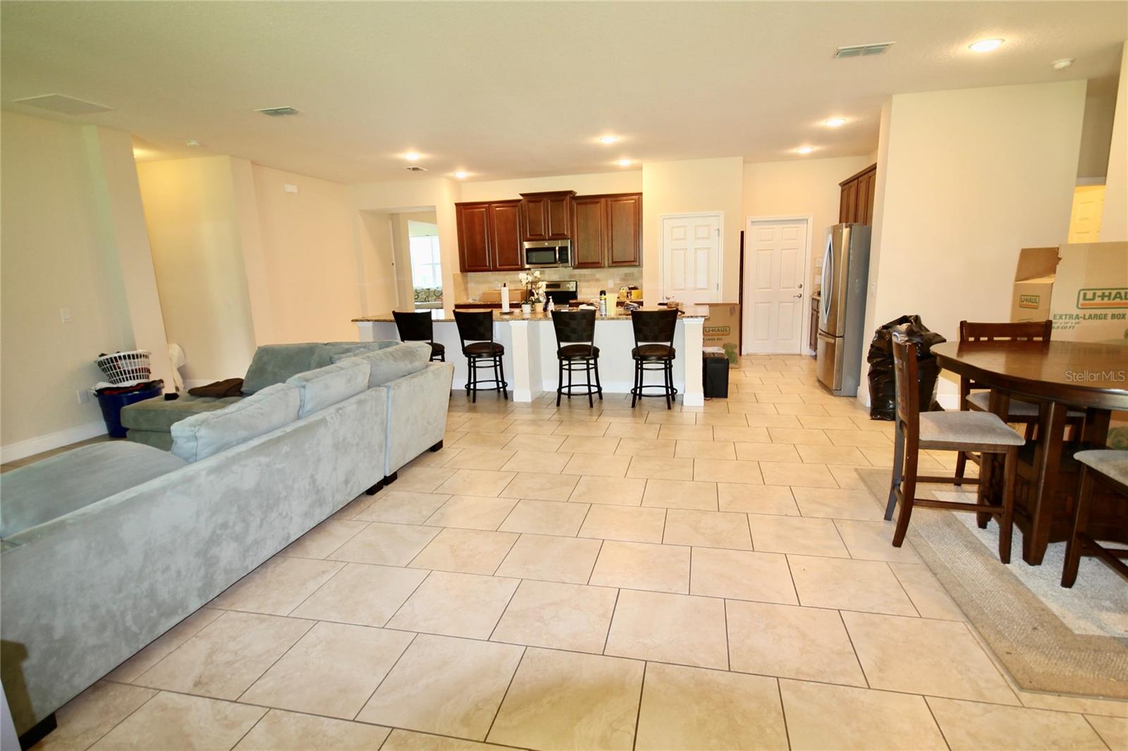 1073 CAVAN DR, APOPKA, FL, 32703