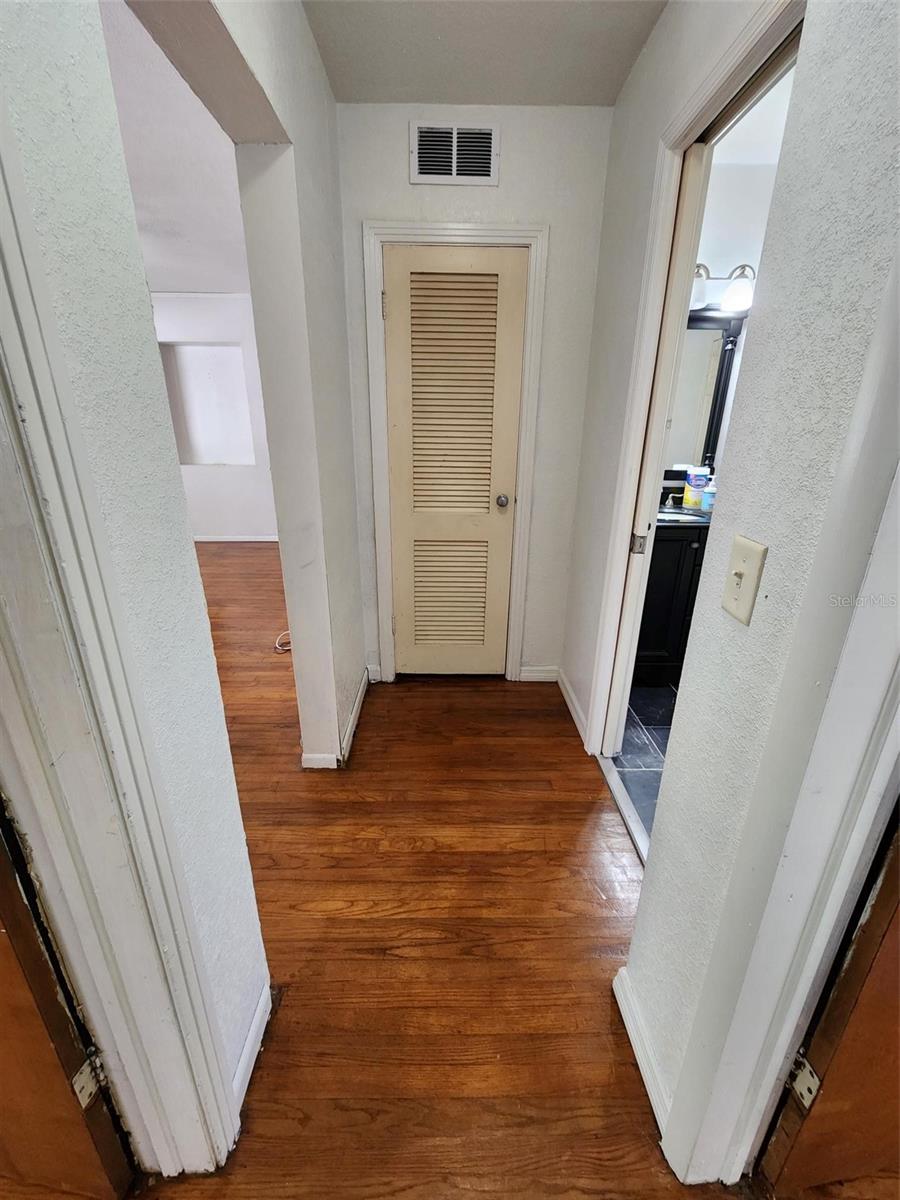 1608 EDNA AVE, LARGO, FL, 33770