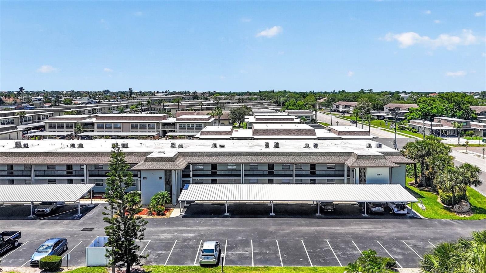 5197 SILENT LOOP #124, NEW PORT RICHEY, FL, 34652