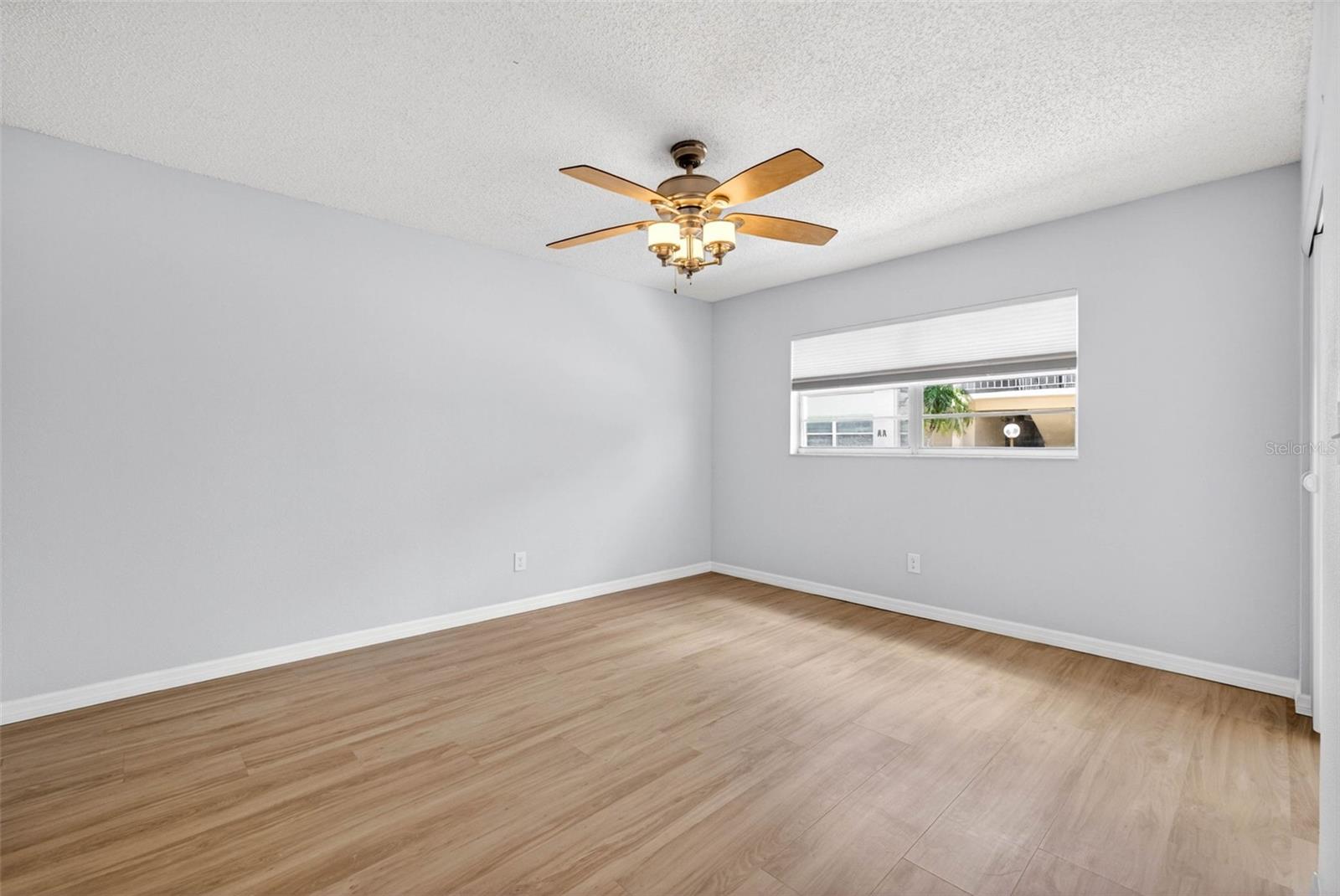 5197 SILENT LOOP #124, NEW PORT RICHEY, FL, 34652