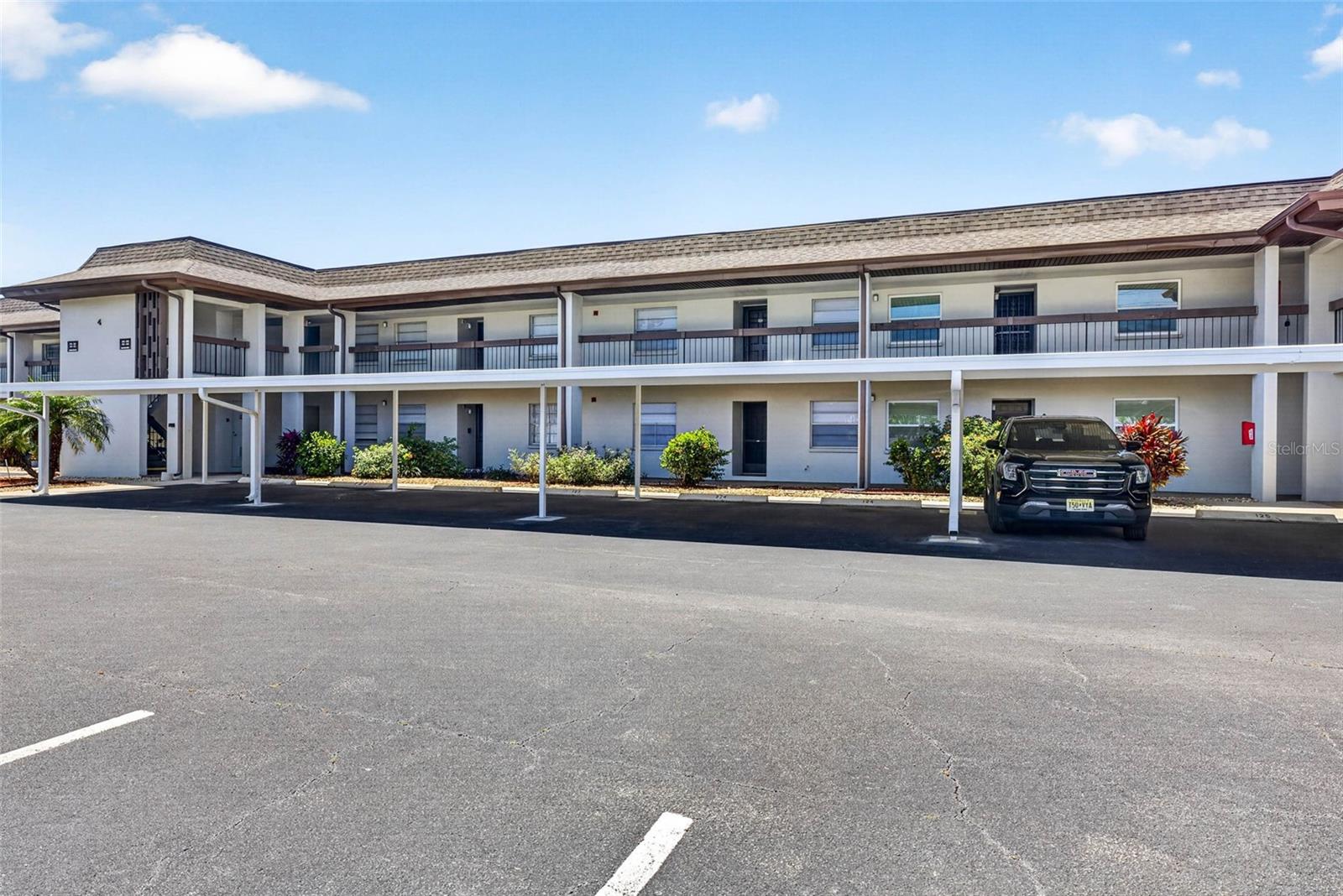 5197 SILENT LOOP #124, NEW PORT RICHEY, FL, 34652