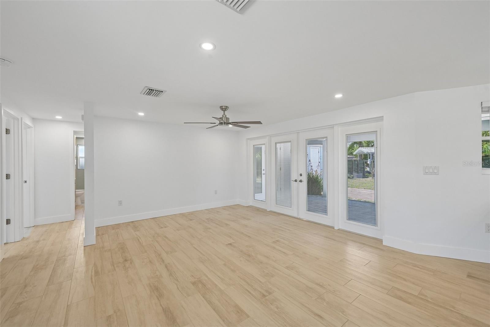 802 WHITE HERON BLVD, RUSKIN, FL, 33570