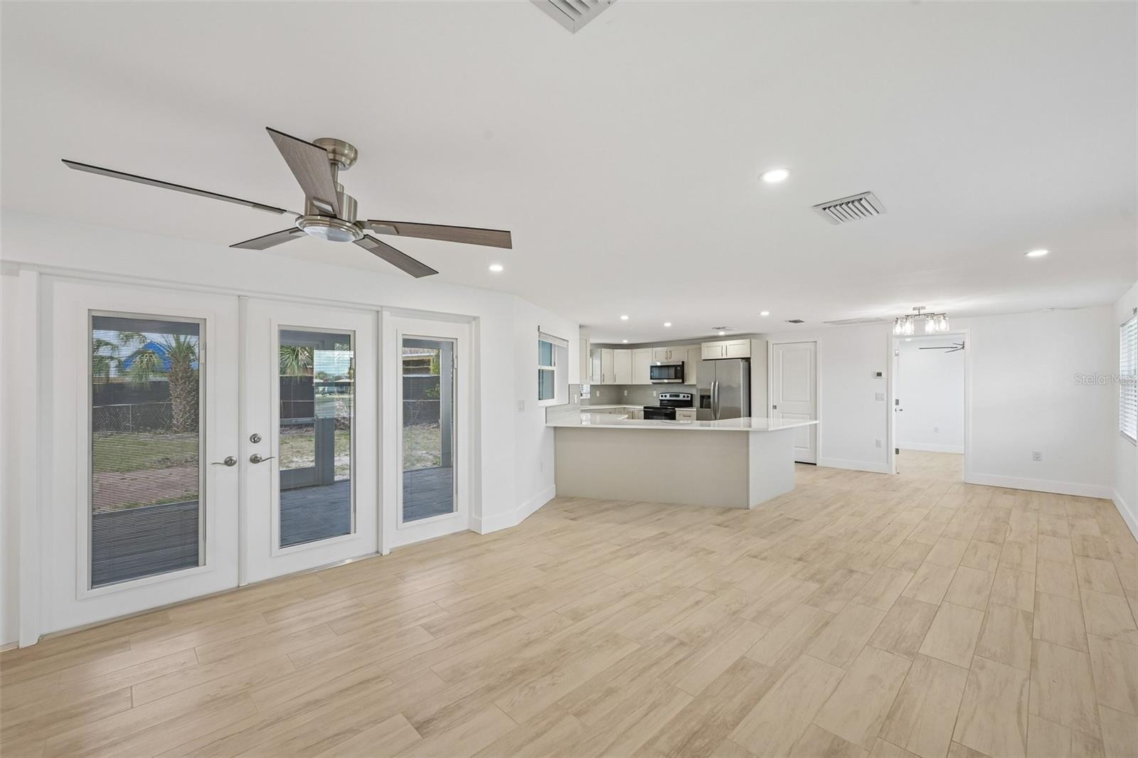 802 WHITE HERON BLVD, RUSKIN, FL, 33570