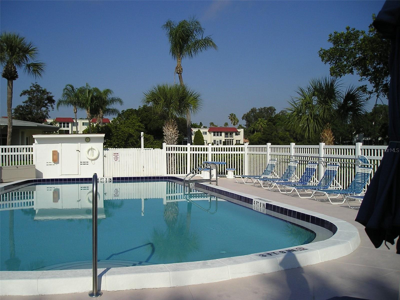 4570 OVERLOOK DR NE #283, ST PETERSBURG, FL, 33703