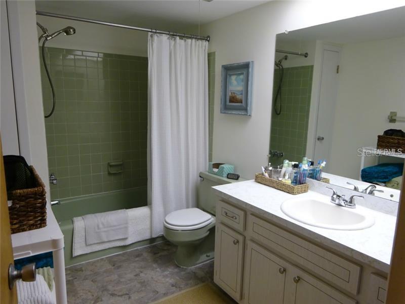 4570 OVERLOOK DR NE #283, ST PETERSBURG, FL, 33703