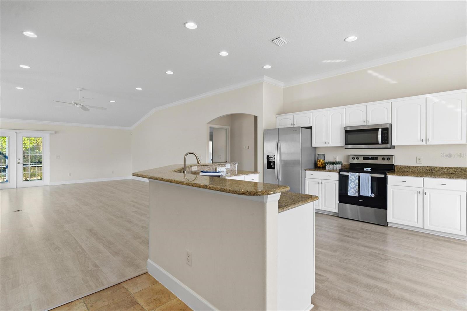 5009 HARBOR HTS, LADY LAKE, FL, 32159