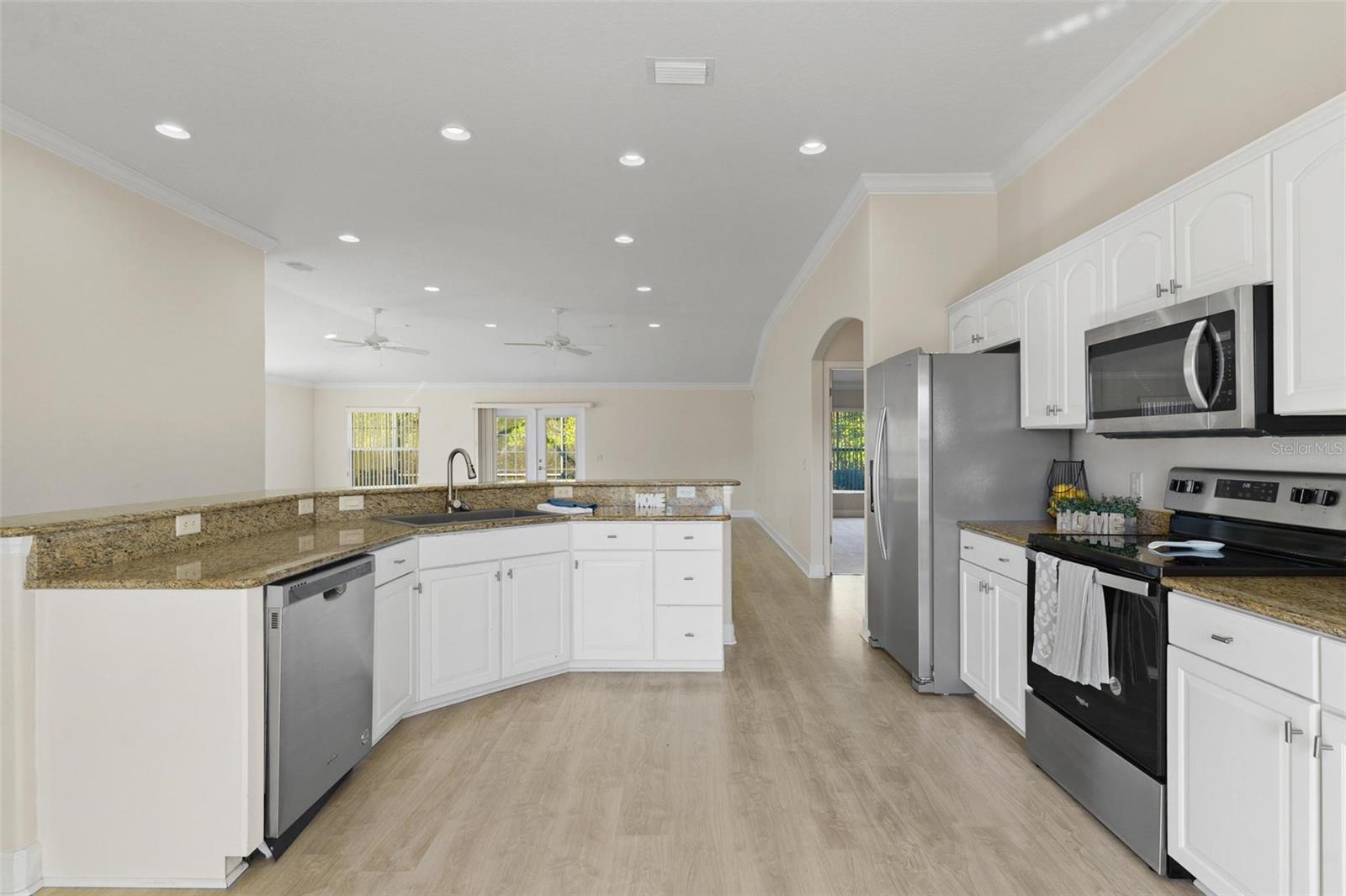 5009 HARBOR HTS, LADY LAKE, FL, 32159
