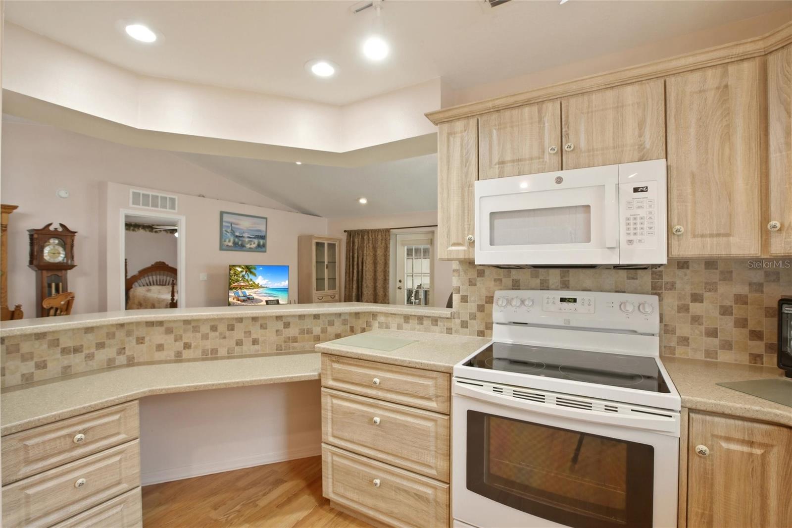 2223 VANTAGE TRCE, SEBRING, FL, 33872