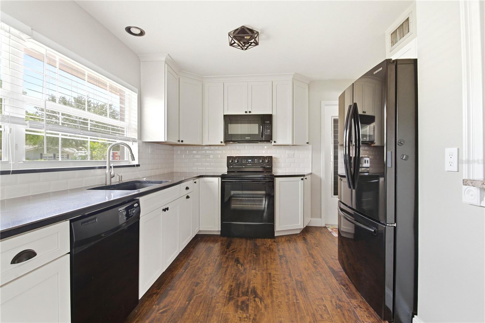 2337 BLACK OAK LN, CLEARWATER, FL, 33763