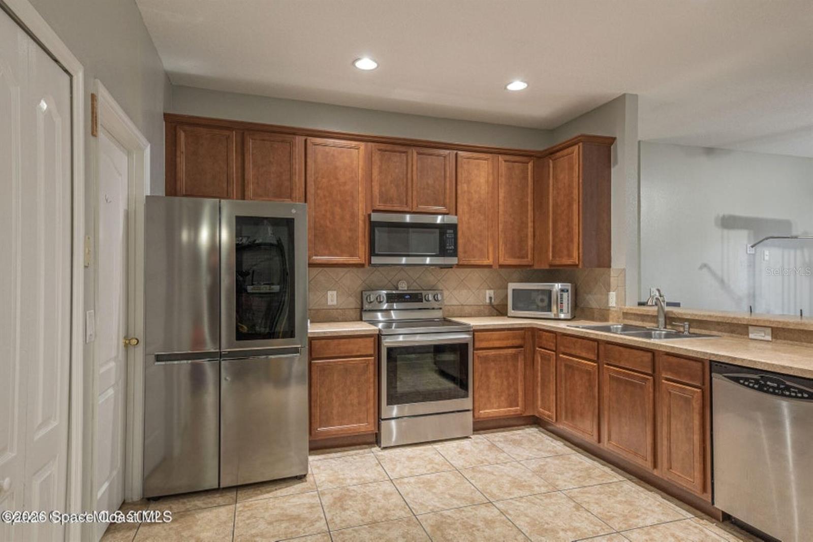4367 FITZROY REEF DR, MIMS, FL, 32754