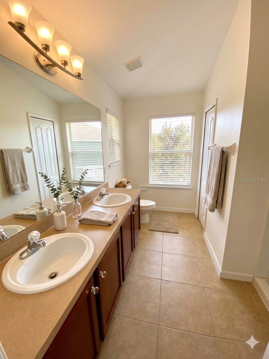 10230 LAKE DISTRICT LN #37B, ORLANDO, FL, 32832