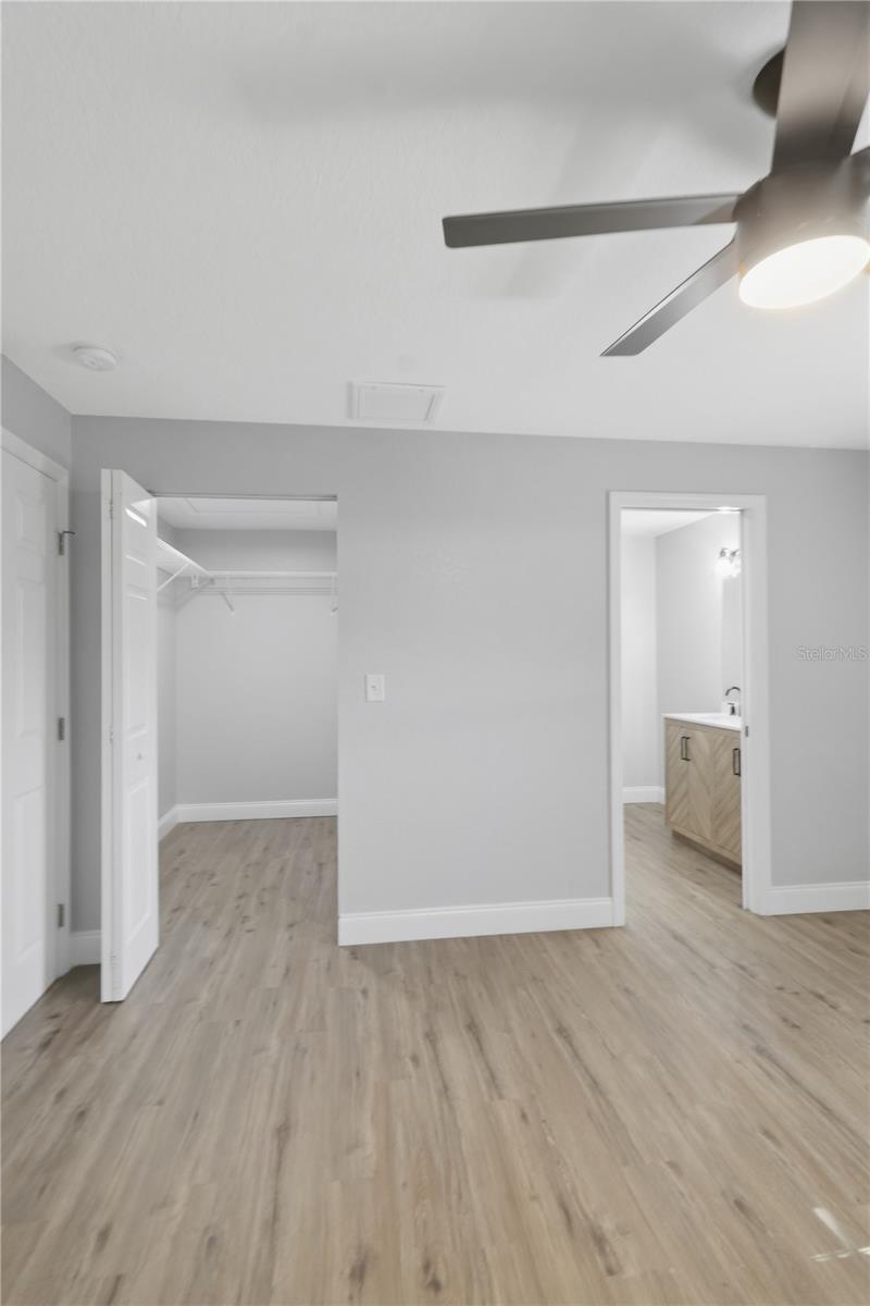 2623 E 38TH AVE, TAMPA, FL, 33610