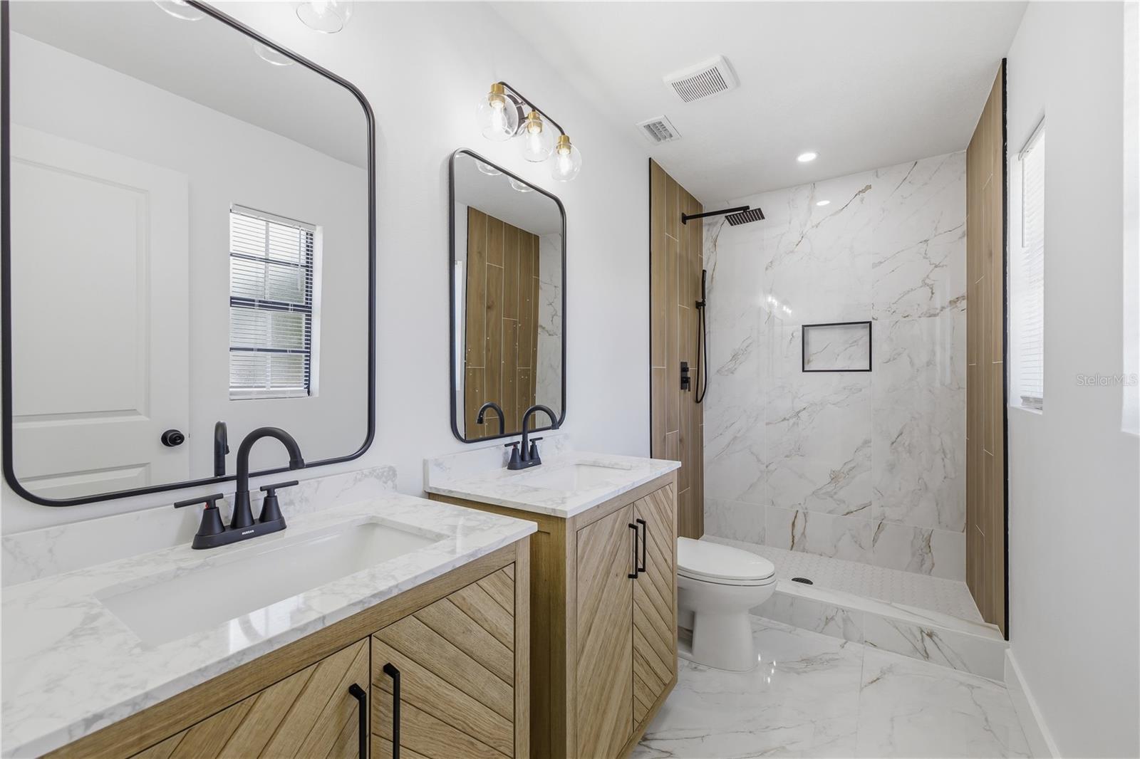 108 INWOOD CIR, BRANDON, FL, 33510