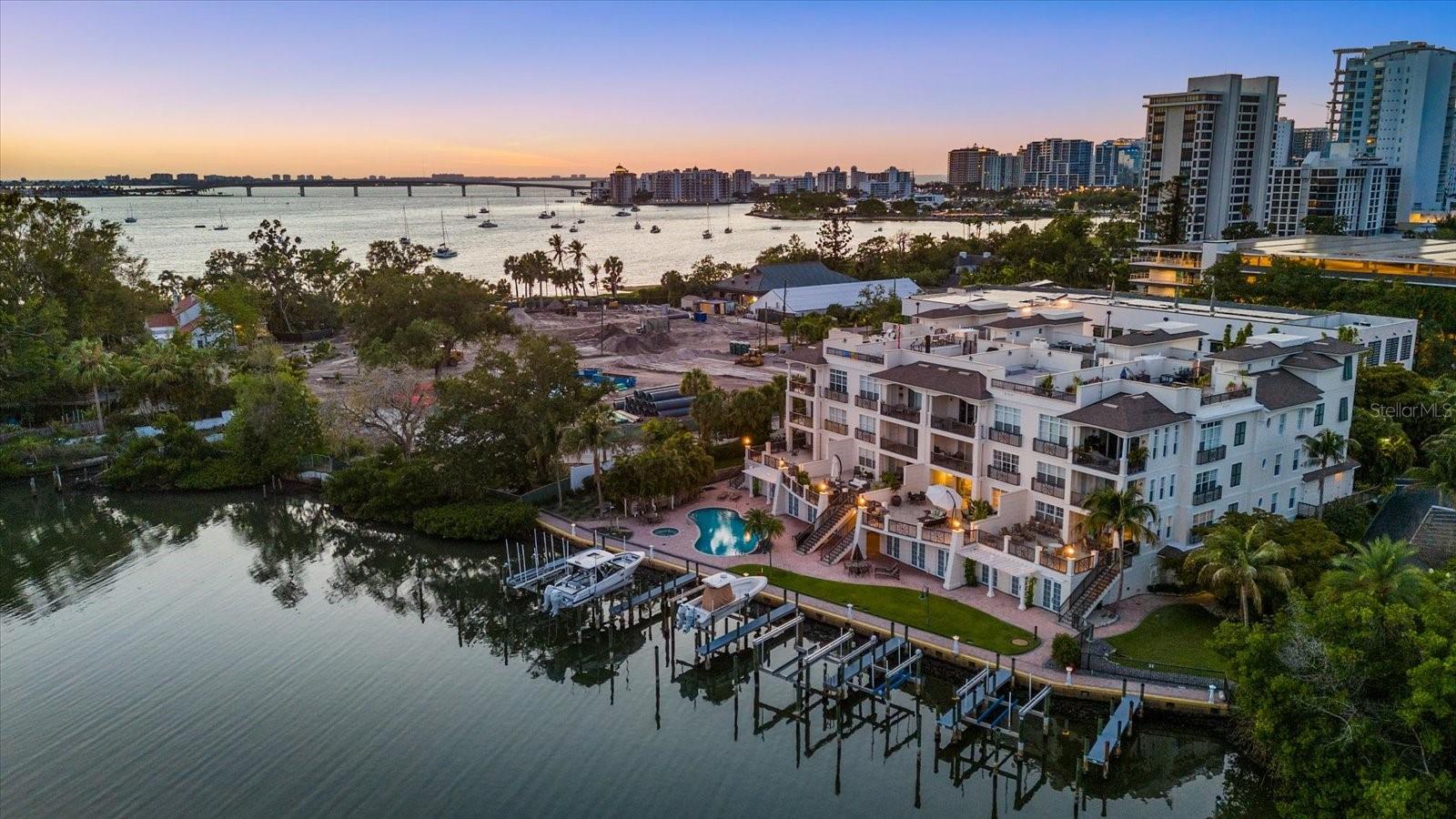 888 S ORANGE AVE #2C, SARASOTA, FL, 34236