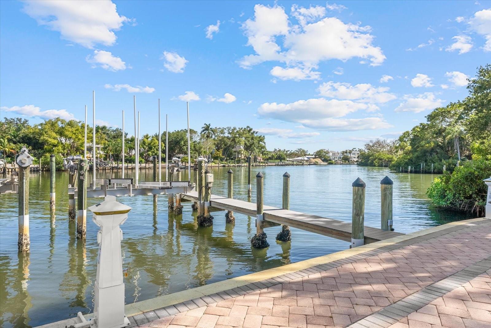 888 S ORANGE AVE #2C, SARASOTA, FL, 34236