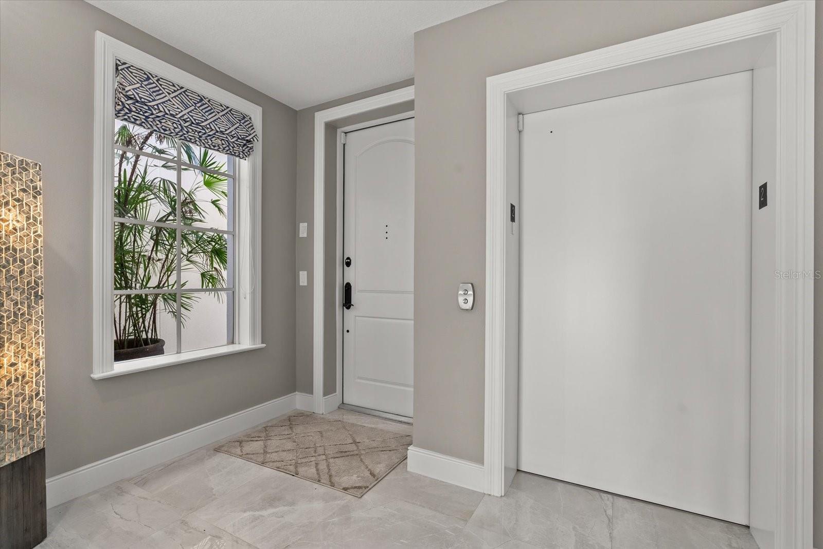 888 S ORANGE AVE #2C, SARASOTA, FL, 34236