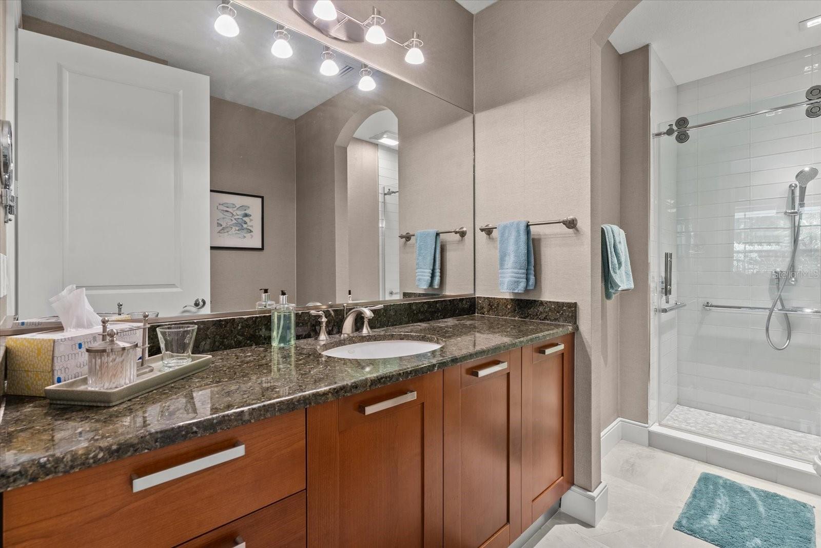 888 S ORANGE AVE #2C, SARASOTA, FL, 34236