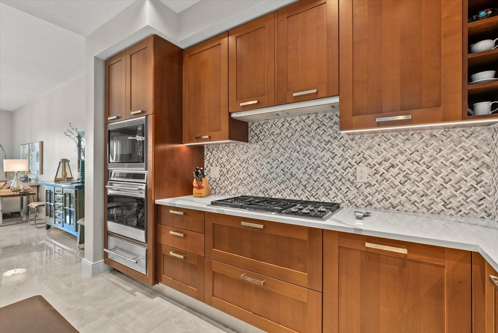 888 S ORANGE AVE #2C, SARASOTA, FL, 34236
