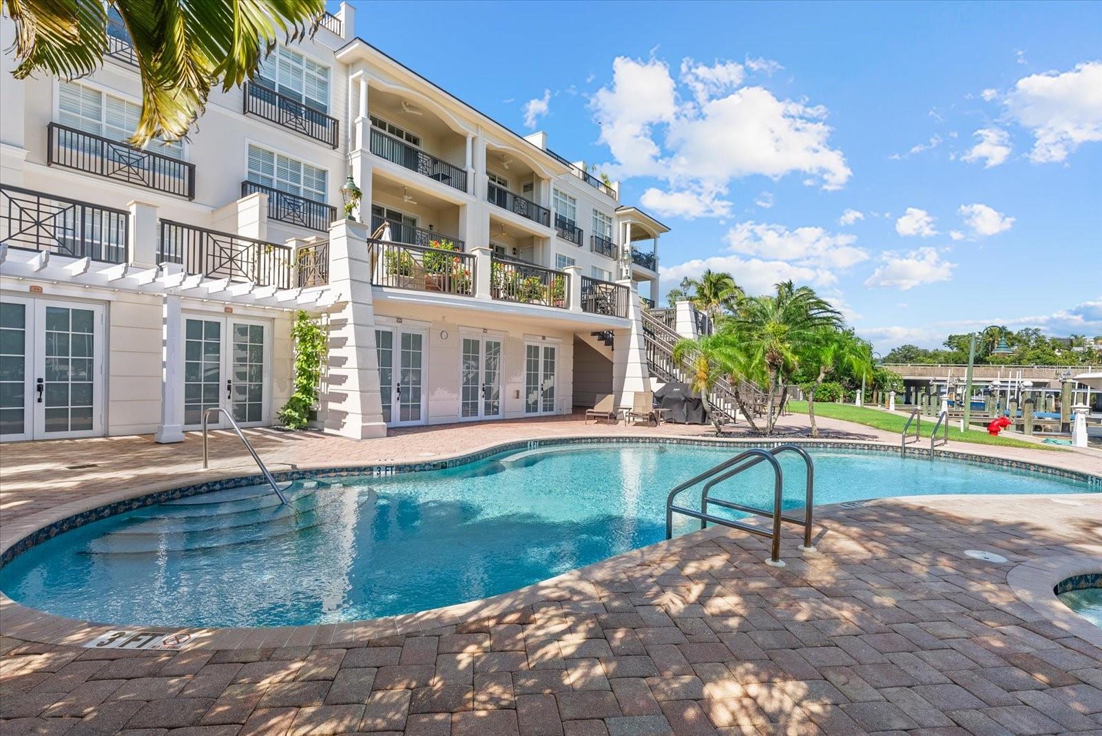 888 S ORANGE AVE #2C, SARASOTA, FL, 34236