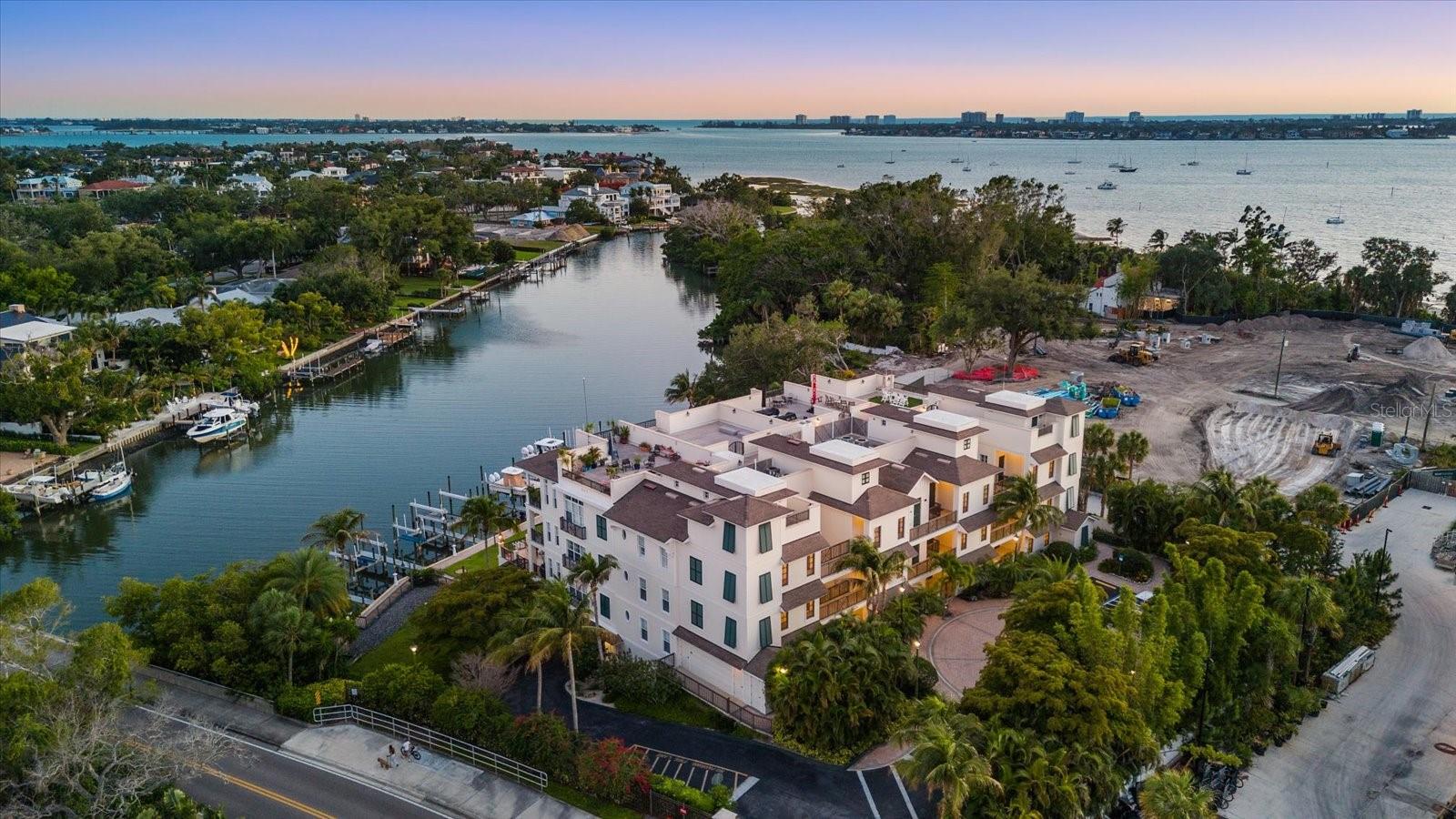 888 S ORANGE AVE #2C, SARASOTA, FL, 34236