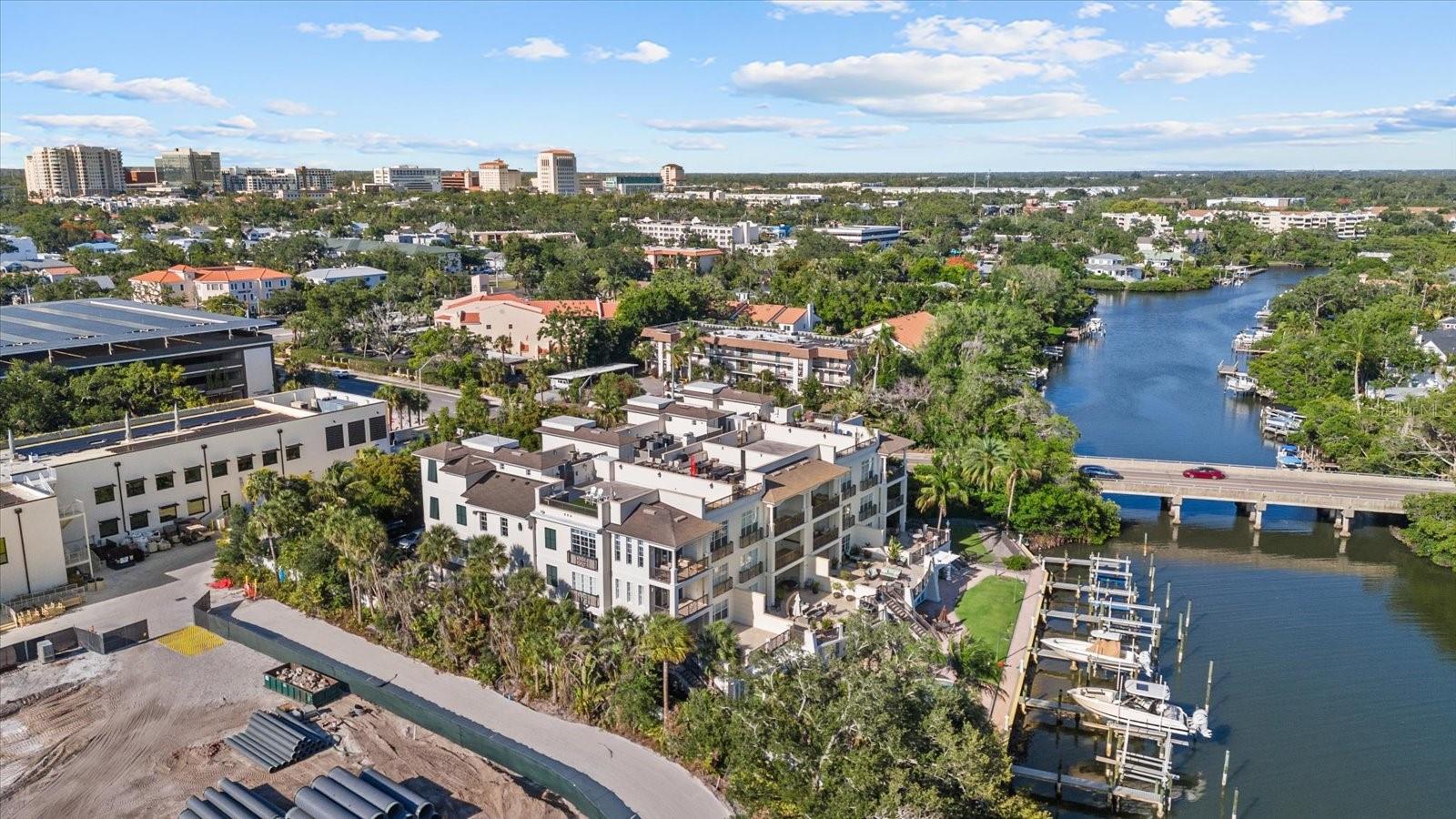 888 S ORANGE AVE #2C, SARASOTA, FL, 34236