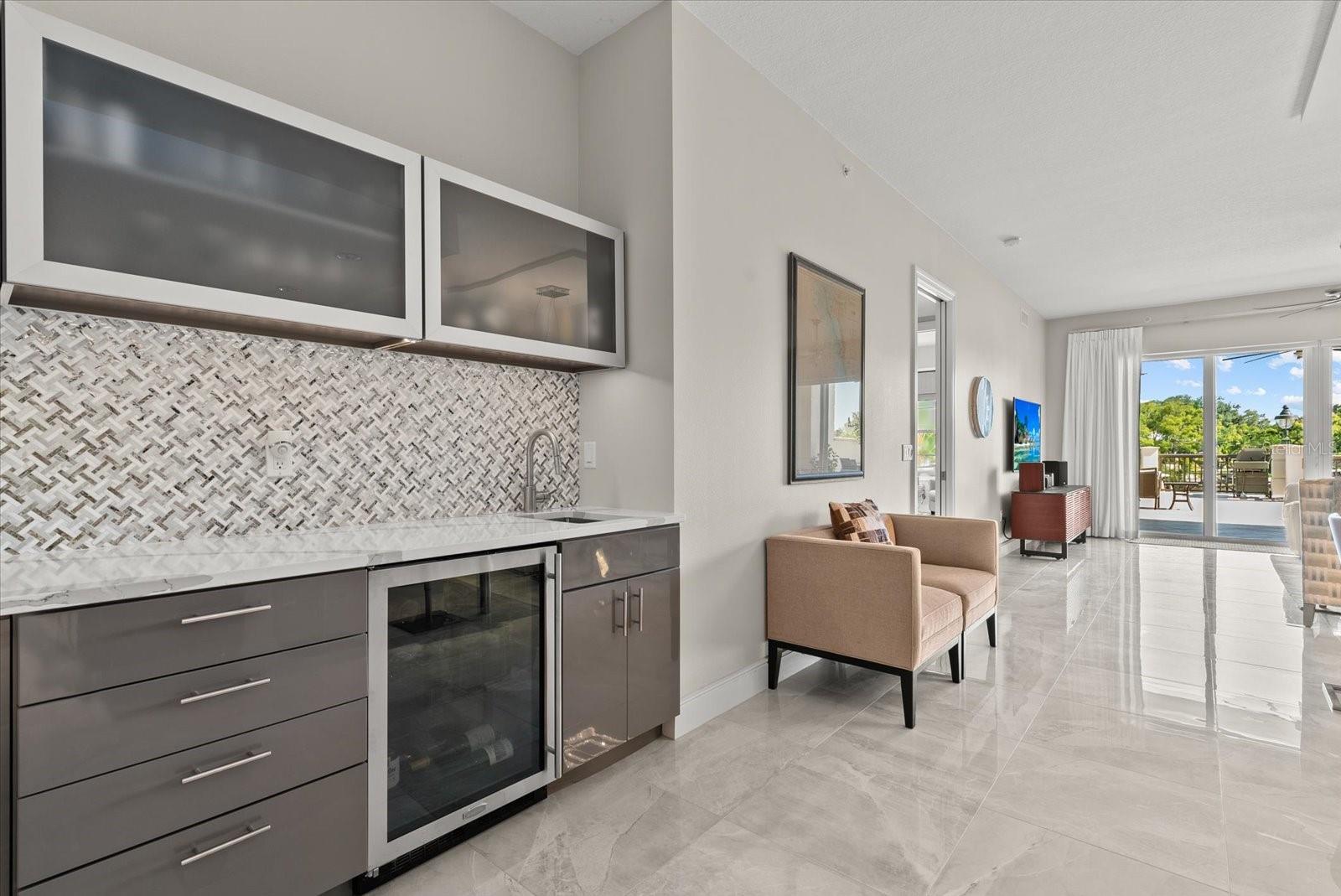 888 S ORANGE AVE #2C, SARASOTA, FL, 34236
