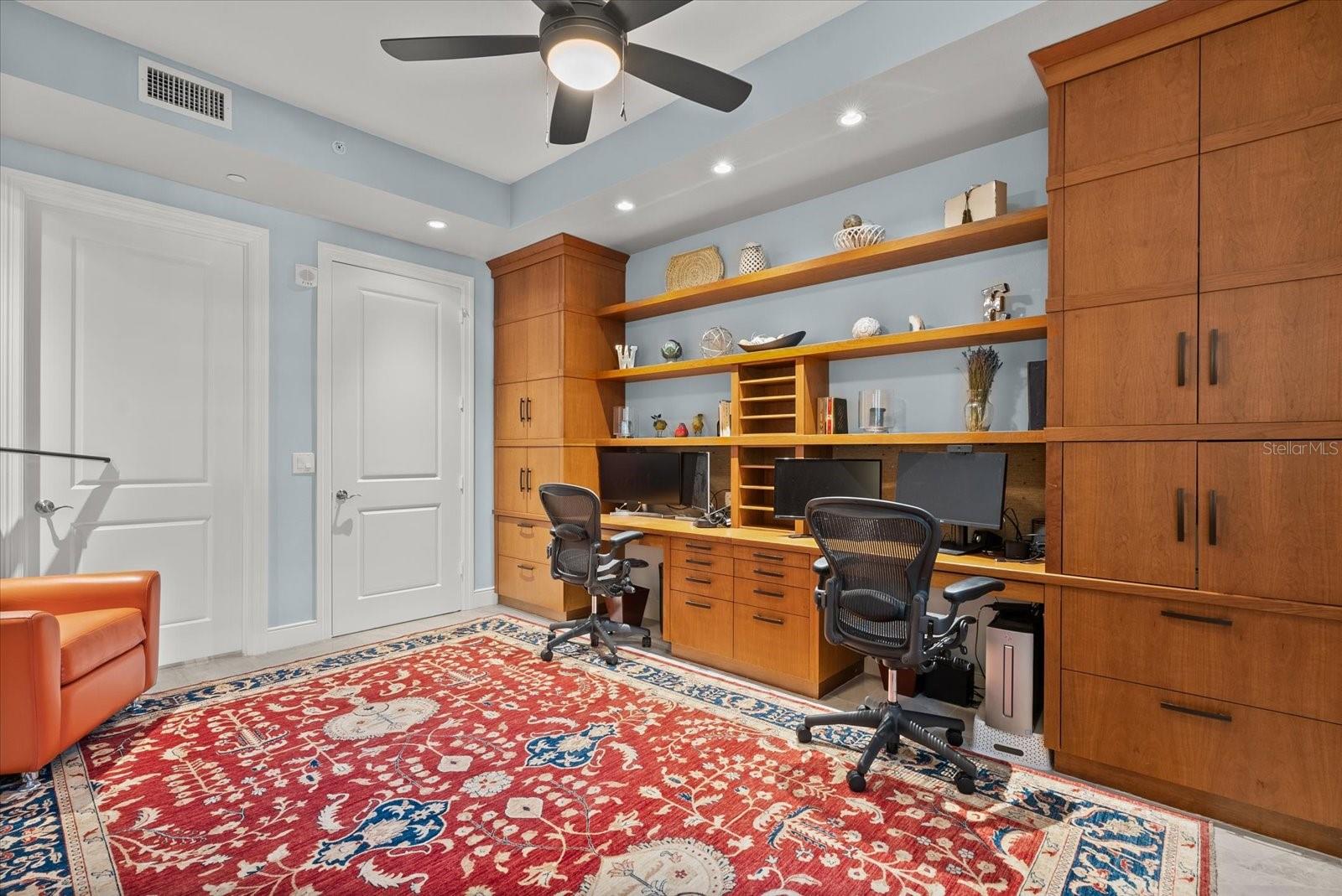 888 S ORANGE AVE #2C, SARASOTA, FL, 34236