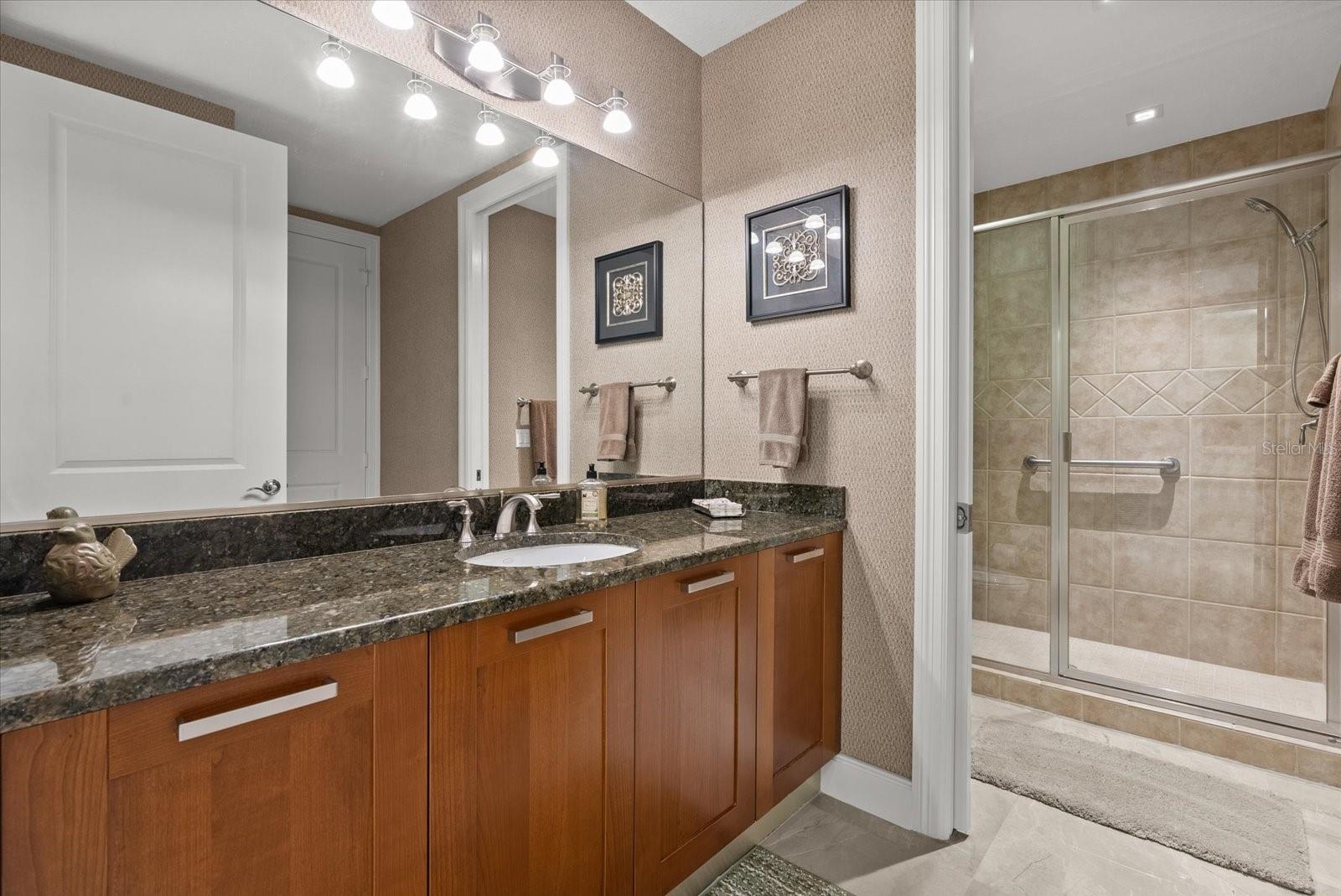 888 S ORANGE AVE #2C, SARASOTA, FL, 34236