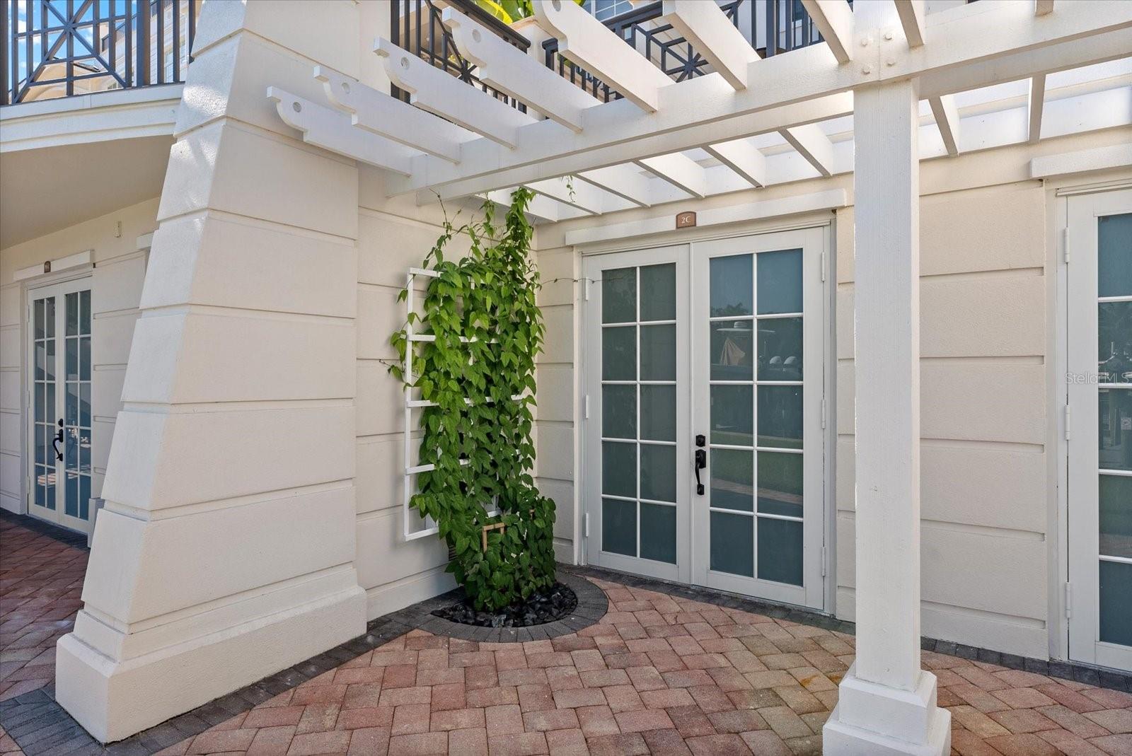 888 S ORANGE AVE #2C, SARASOTA, FL, 34236