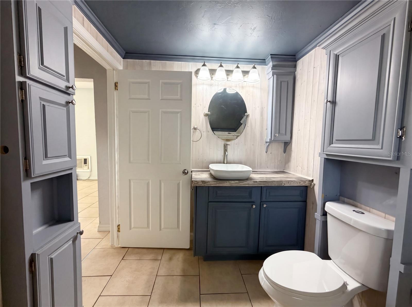 2228 N ORANGE AVE, SARASOTA, FL, 34234