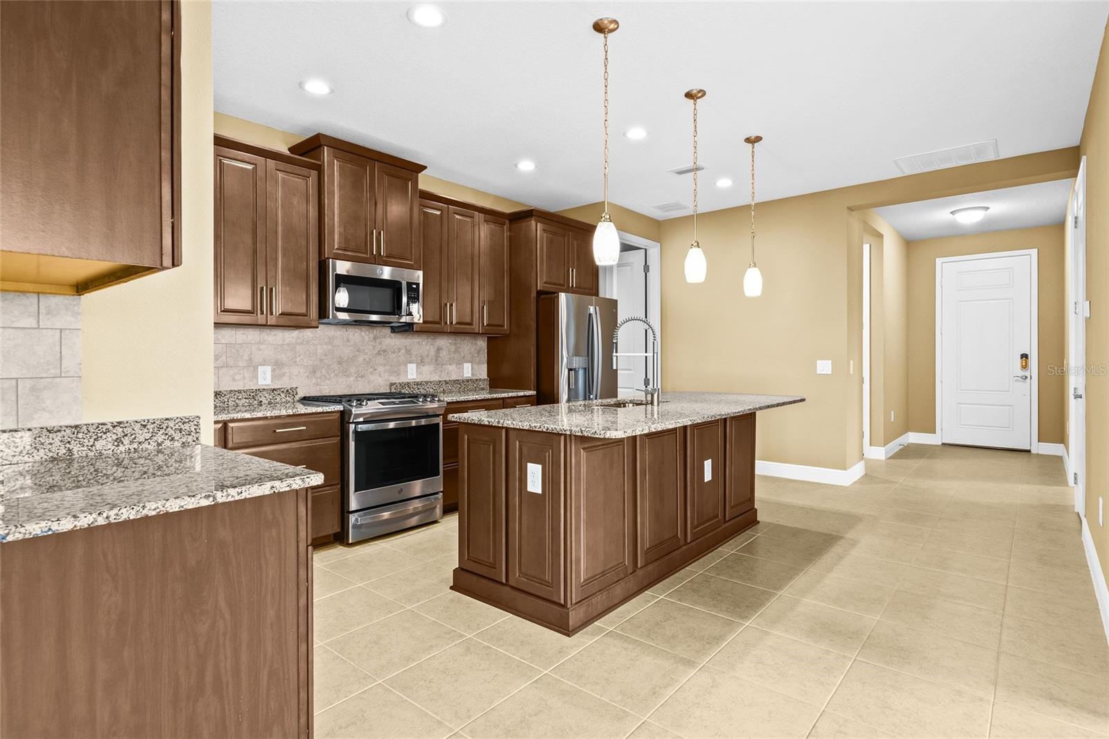 10112 LAKE WALES CIR, SARASOTA, FL, 34241
