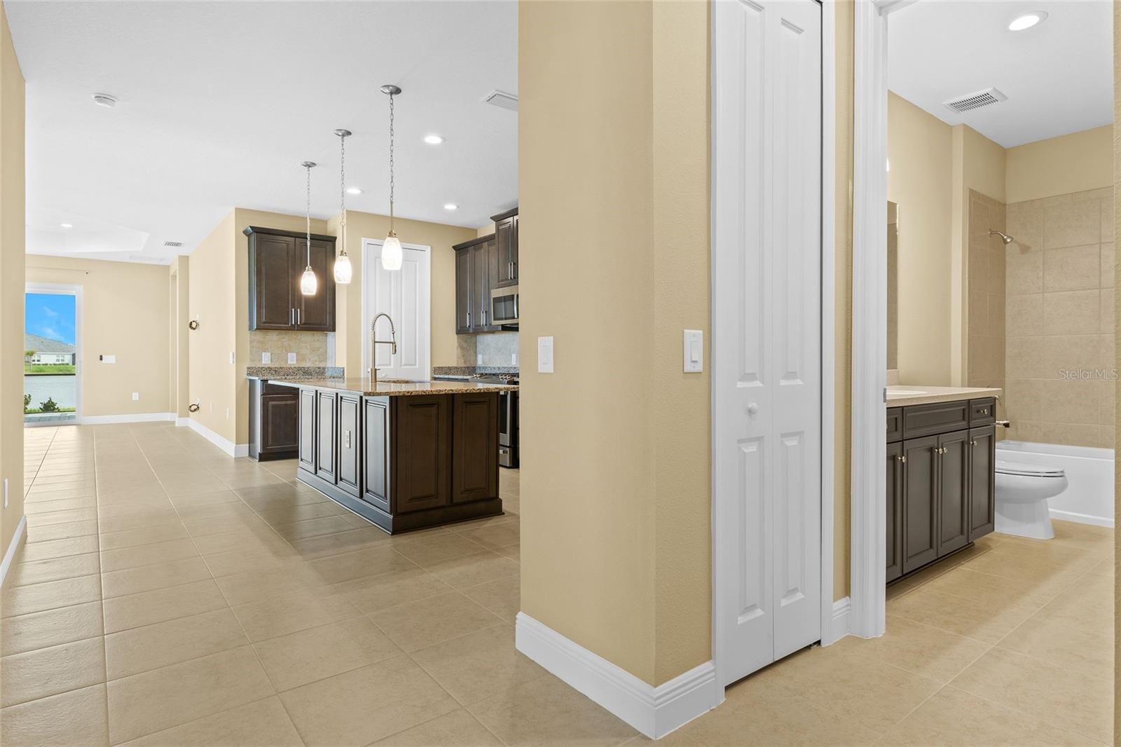 10112 LAKE WALES CIR, SARASOTA, FL, 34241