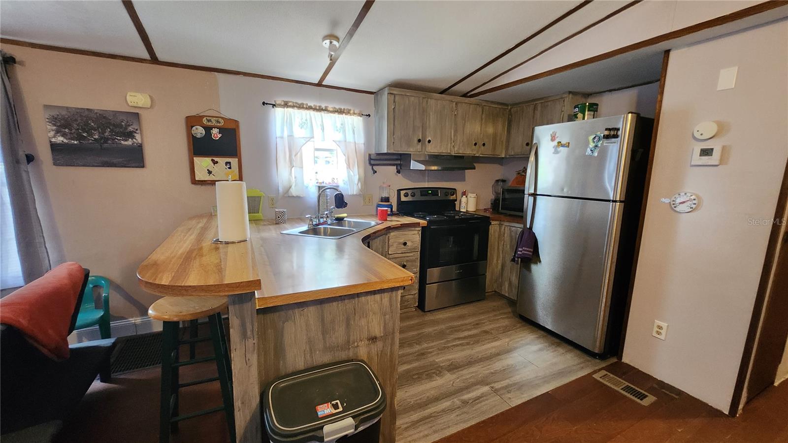 42 ROELS ST, HAINES CITY, FL, 33844