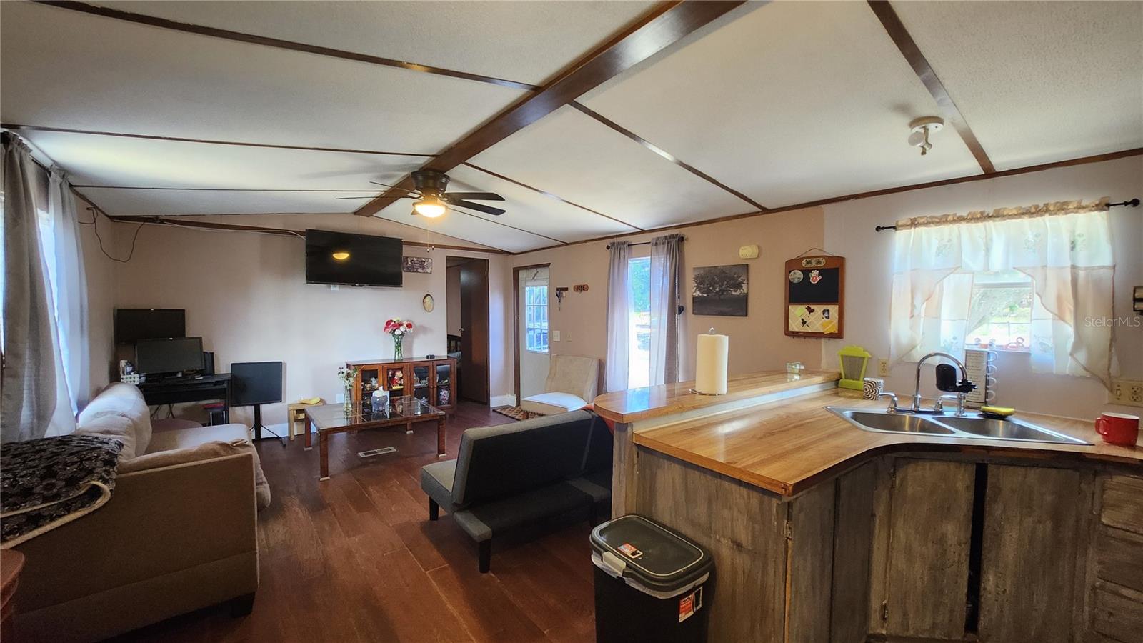 42 ROELS ST, HAINES CITY, FL, 33844