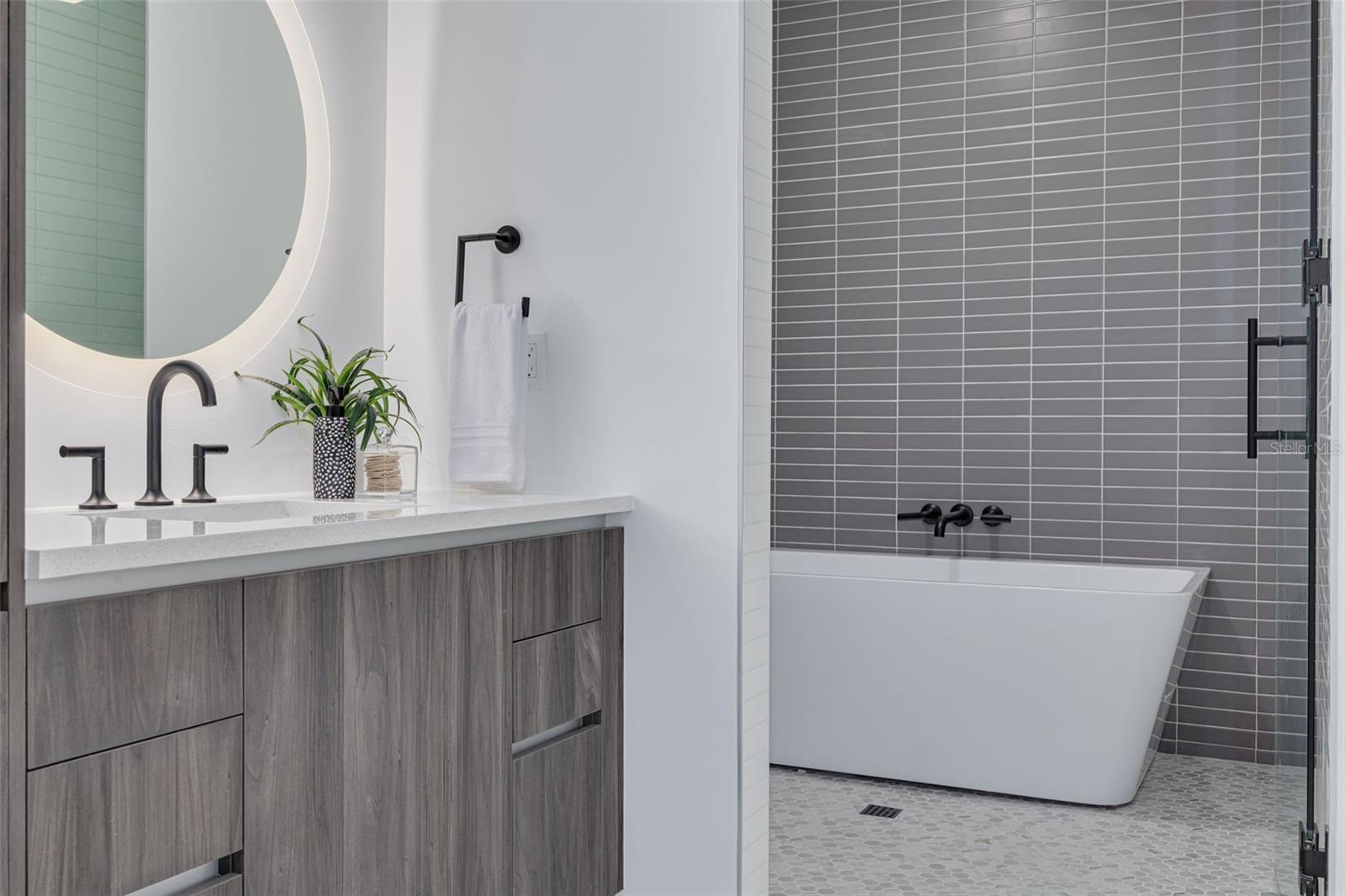 777 3RD AVE N #1104, ST PETERSBURG, FL, 33701