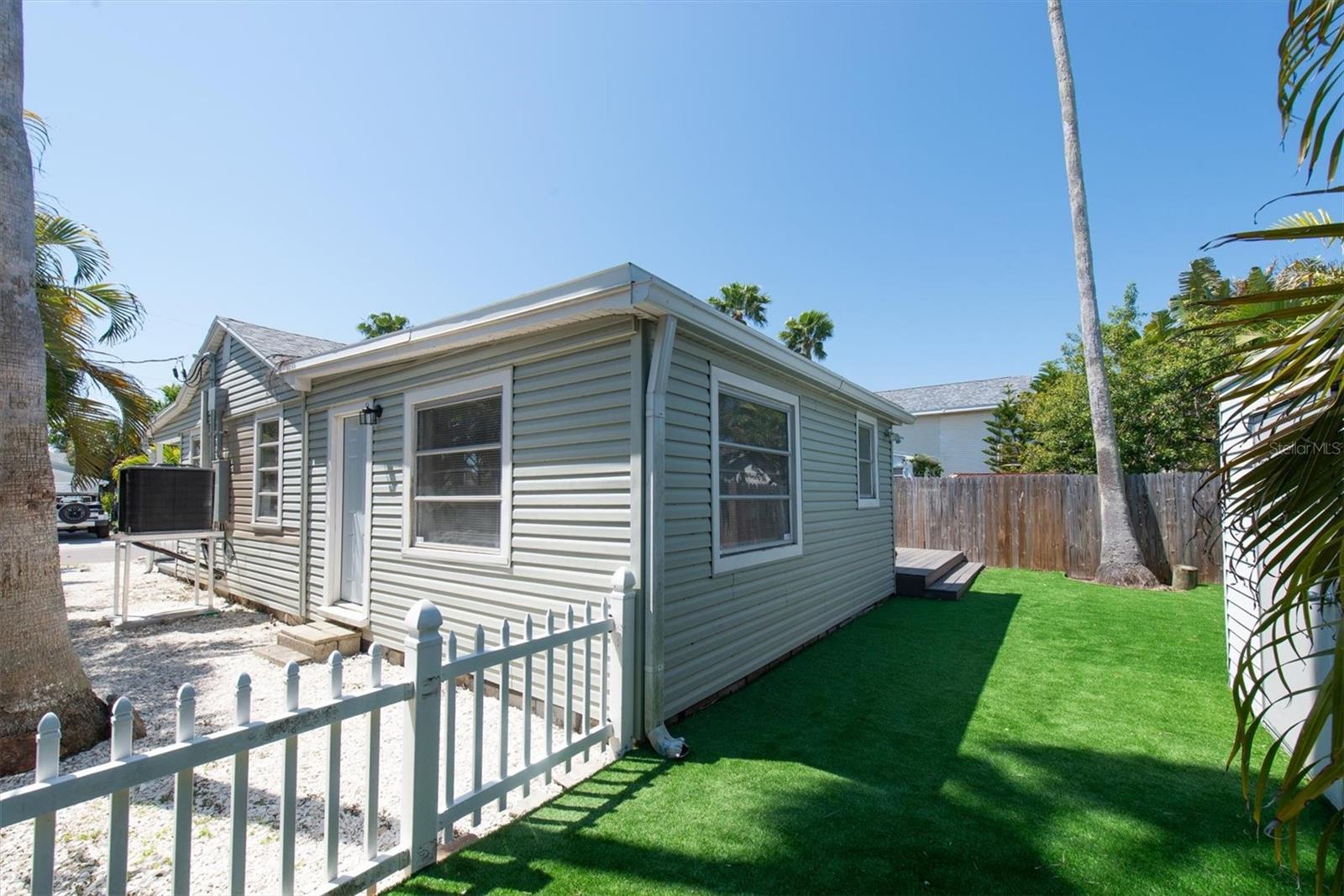 358 BOCA CIEGA DR, MADEIRA BEACH, FL, 33708