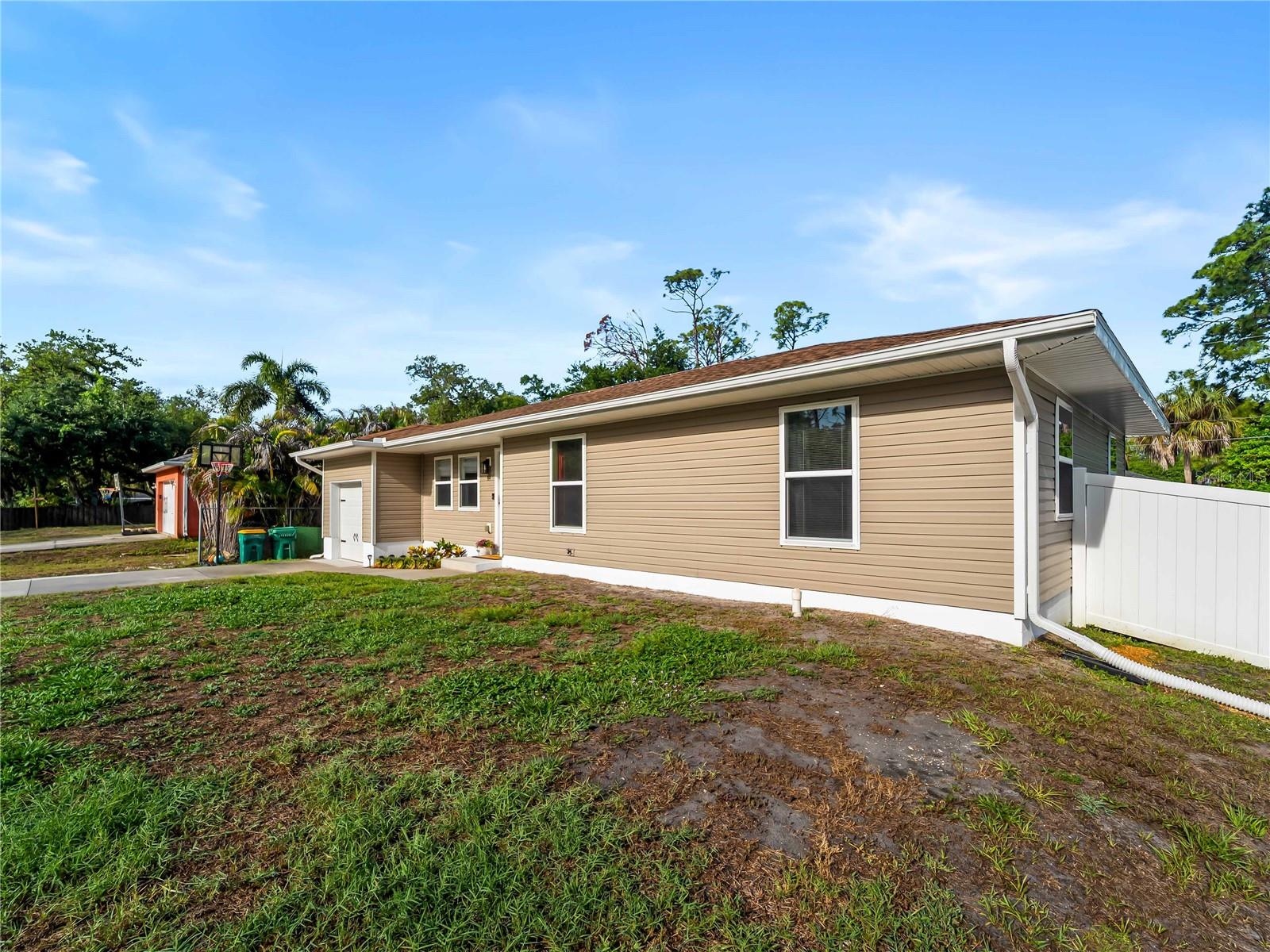 89 SANTA FE ST, PORT CHARLOTTE, FL, 33953