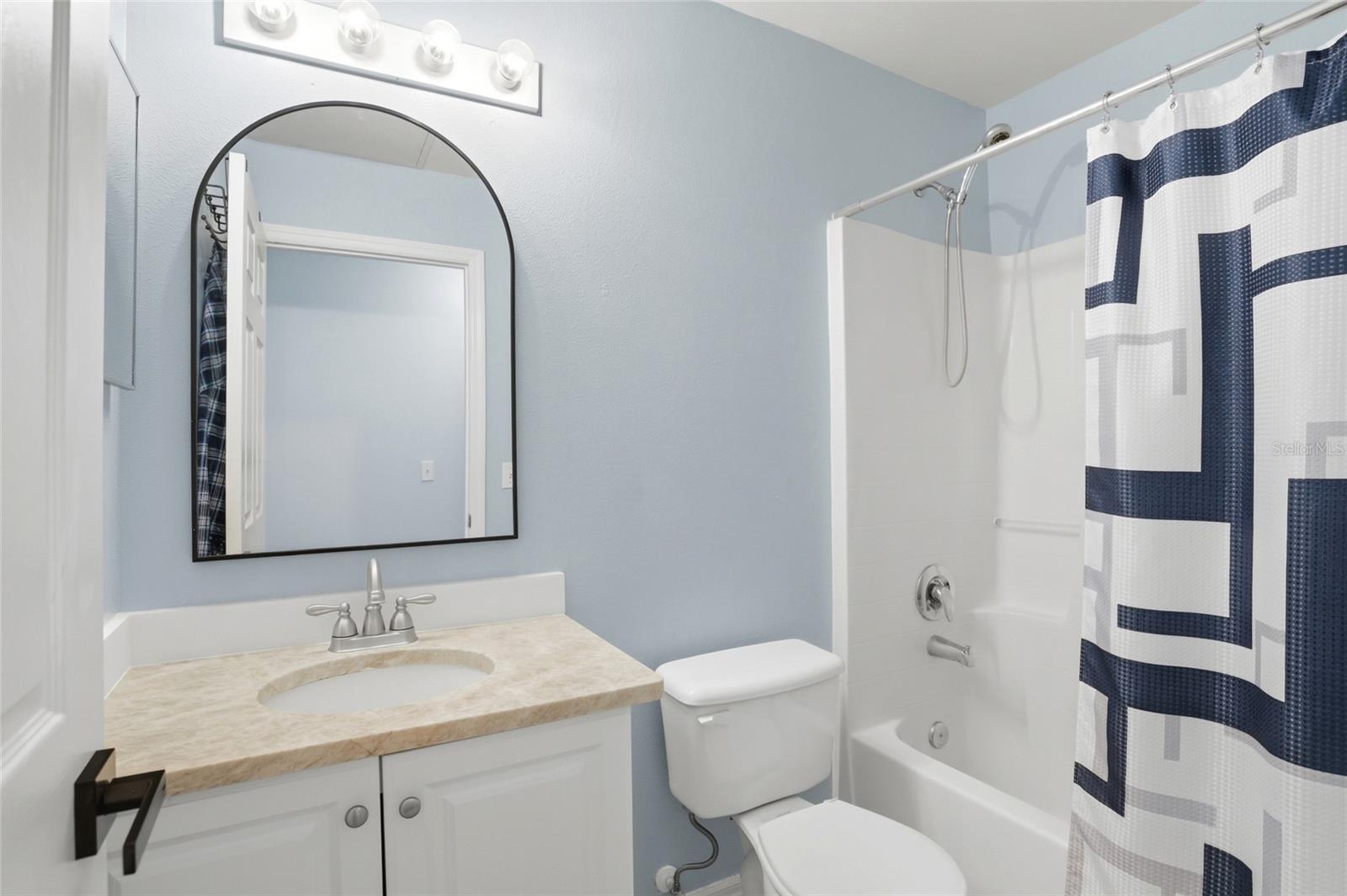 2015 CORNER SCHOOL DR, ORLANDO, FL, 32820
