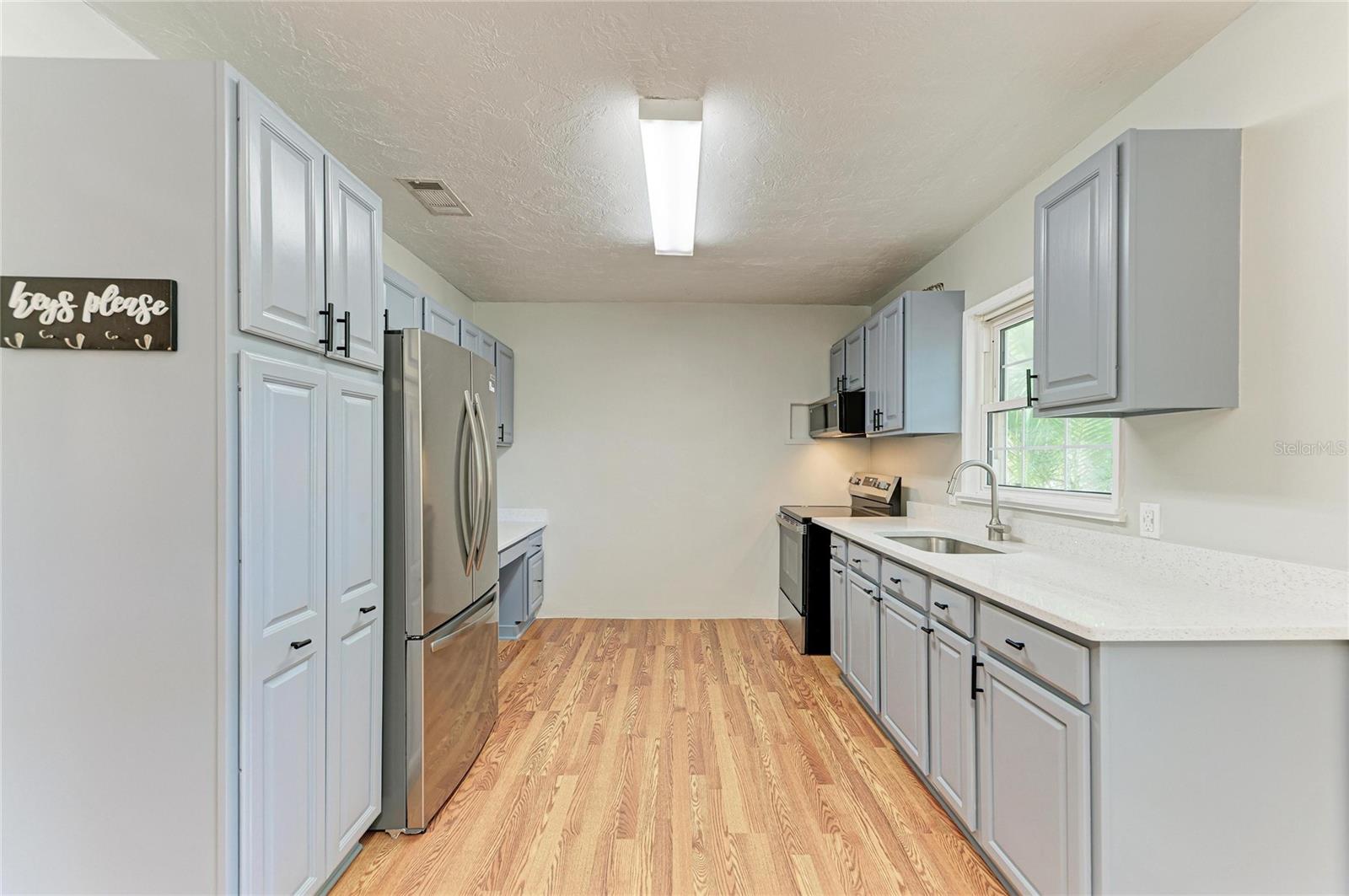 939 N LOCKWOOD RIDGE RD, SARASOTA, FL, 34237