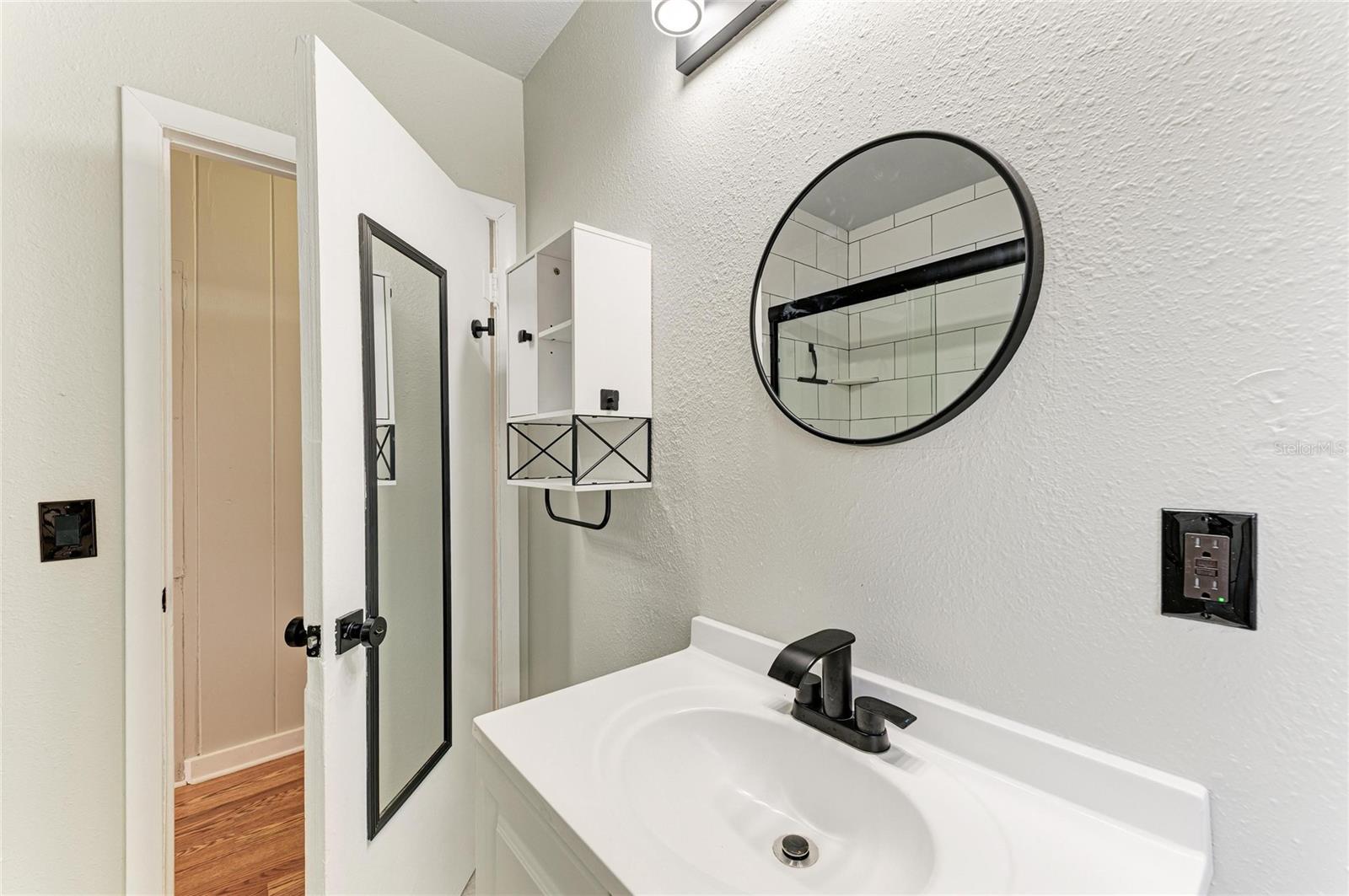 939 N LOCKWOOD RIDGE RD, SARASOTA, FL, 34237