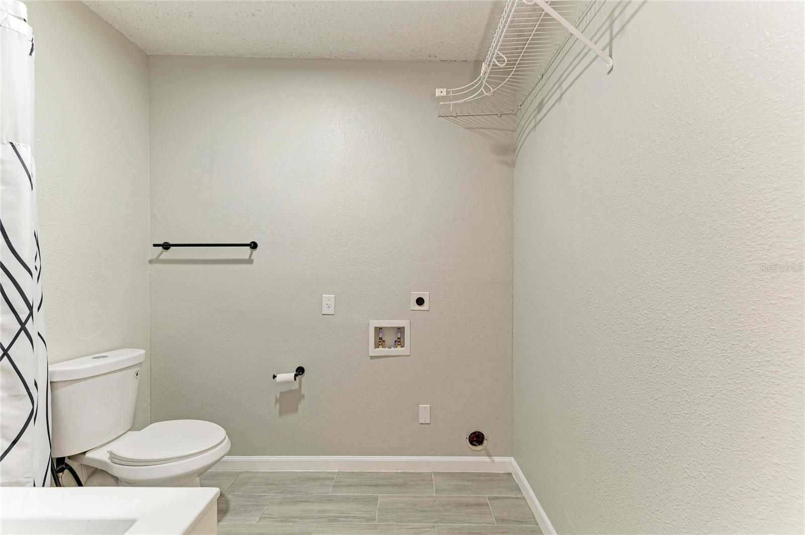 939 N LOCKWOOD RIDGE RD, SARASOTA, FL, 34237