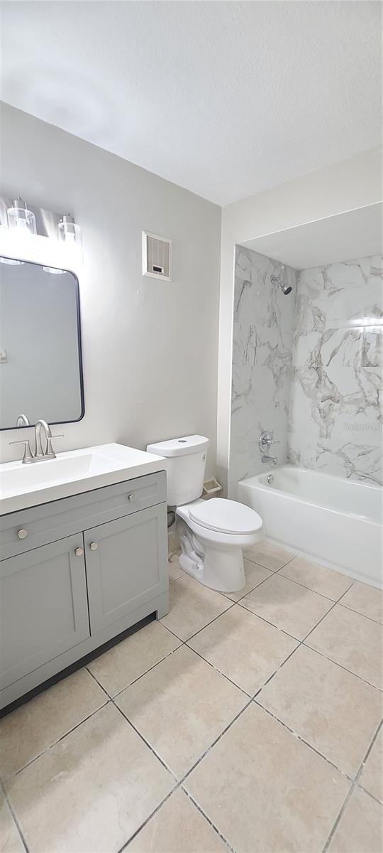 2118 OAK MEADOW CIR, SOUTH DAYTONA, FL, 32119