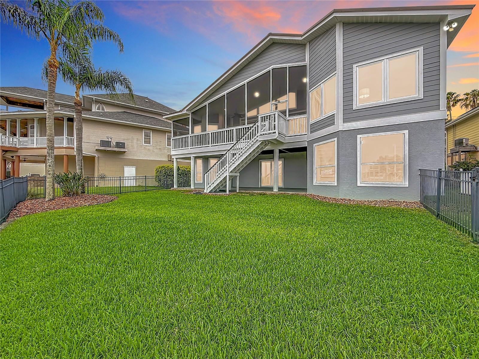 2021 NORTH POINTE ALEXIS DR, TARPON SPRINGS, FL, 34689