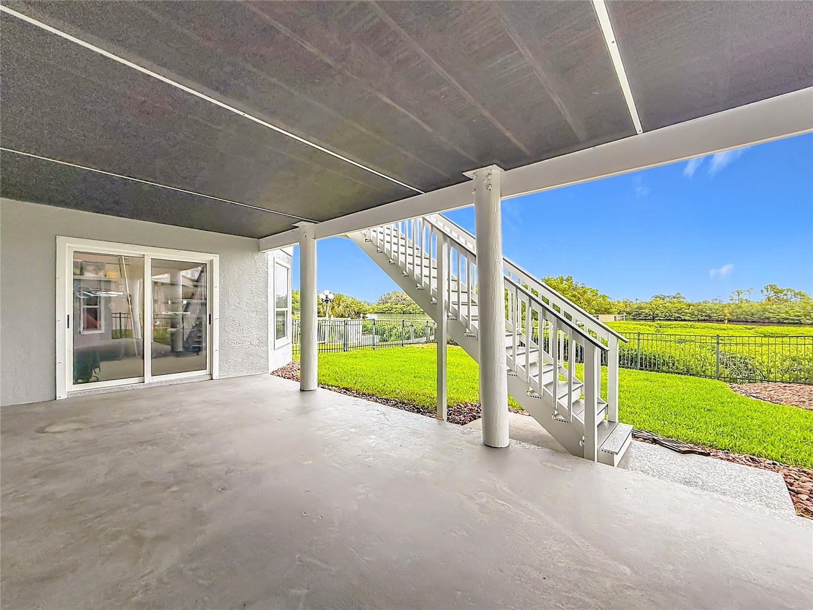 2021 NORTH POINTE ALEXIS DR, TARPON SPRINGS, FL, 34689