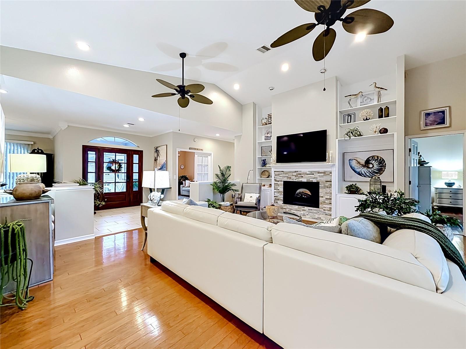 2021 NORTH POINTE ALEXIS DR, TARPON SPRINGS, FL, 34689